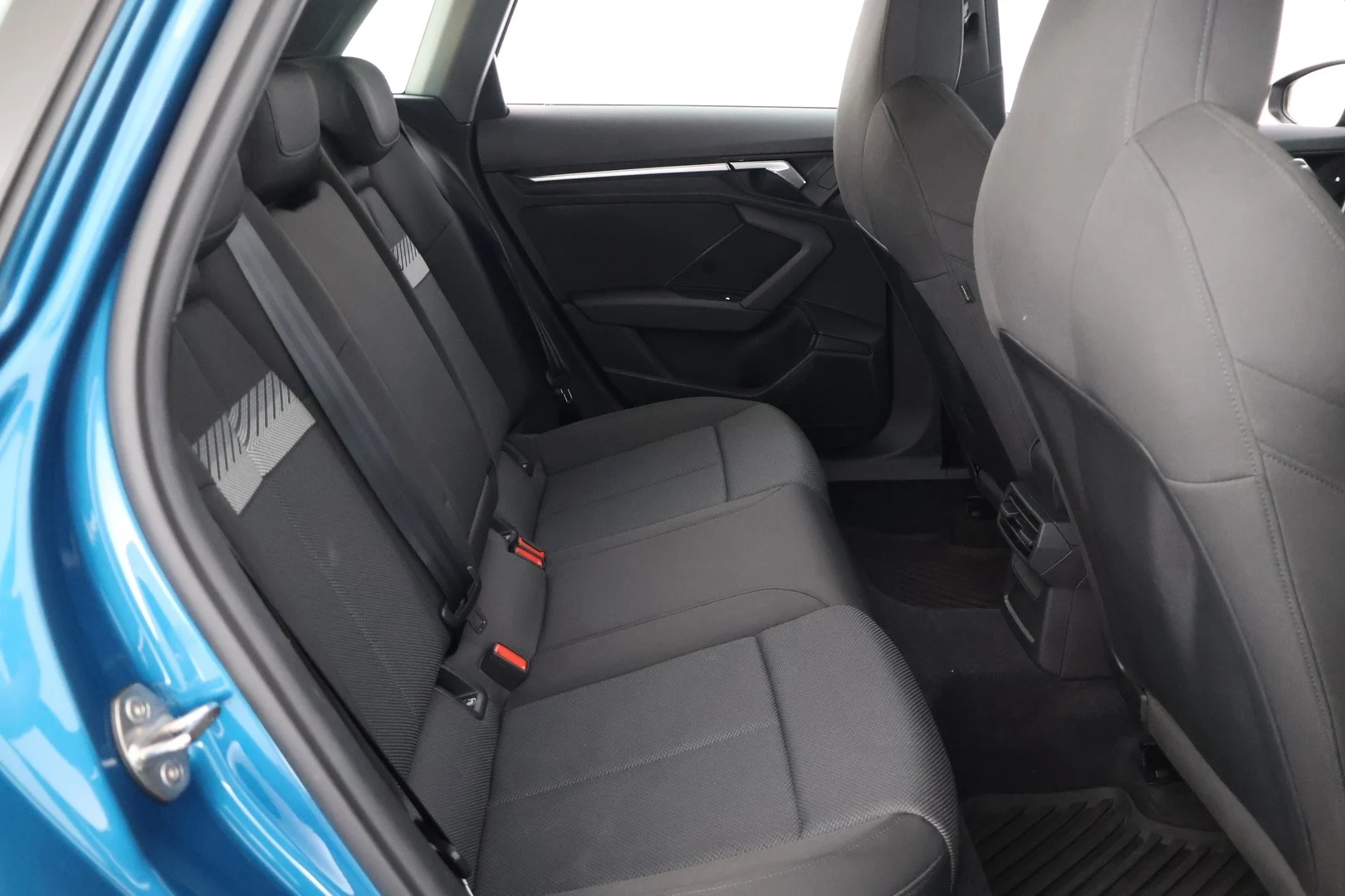Car Image - jdtcE67d9500BdTKMjMyG
