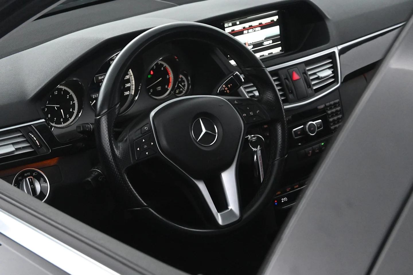 Car Image - 4GnvEMvPiZWbHGf9V3K1PY
