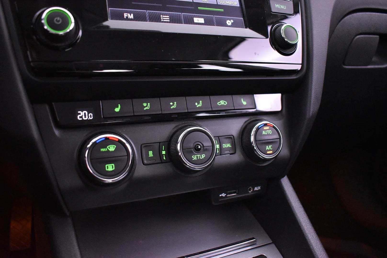 Car Image - 6onBqsp9EOSl7HUlkKAMA6