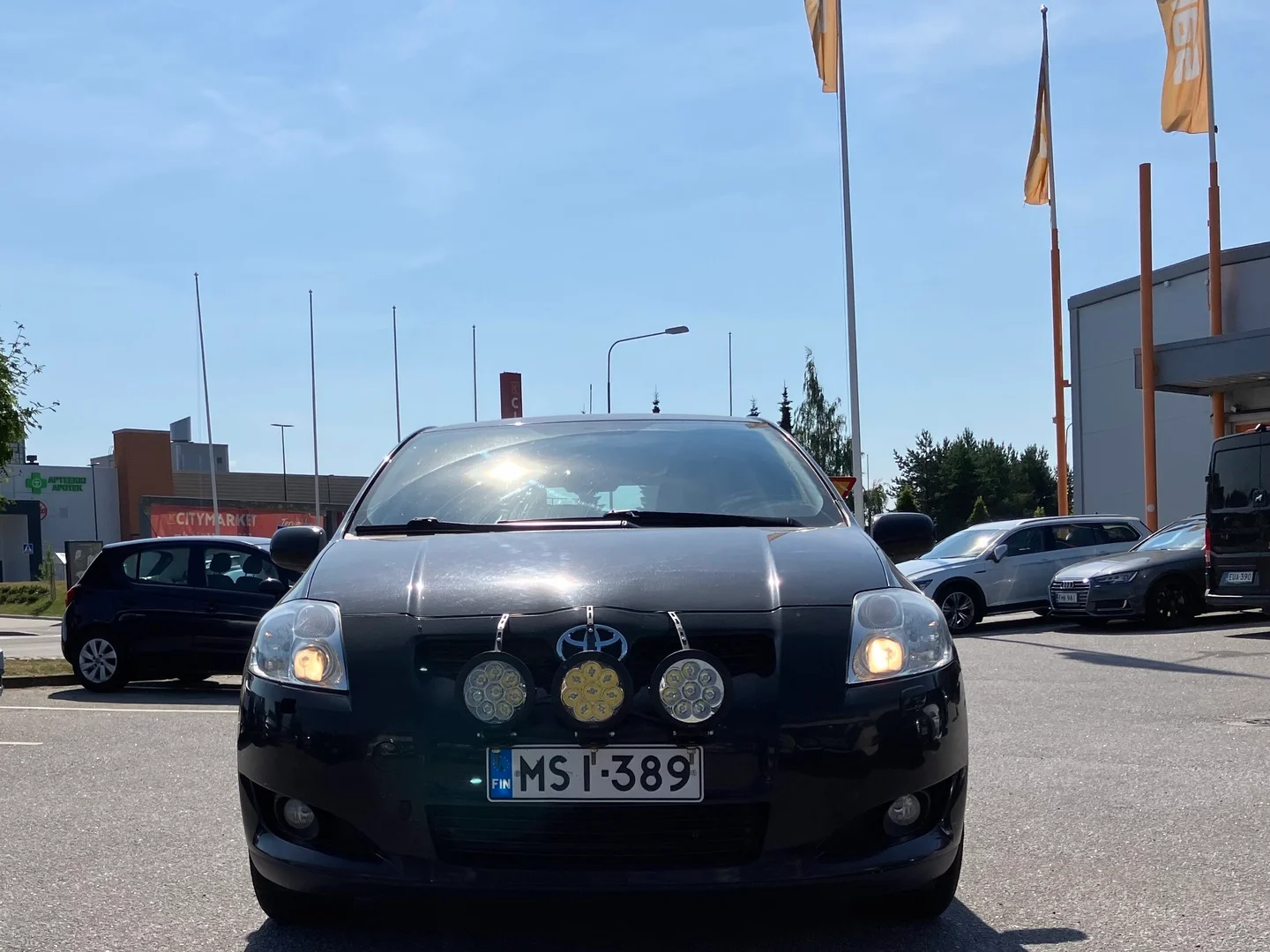 Car Image - 1zbL0ypYVXCfWmab0spWf9