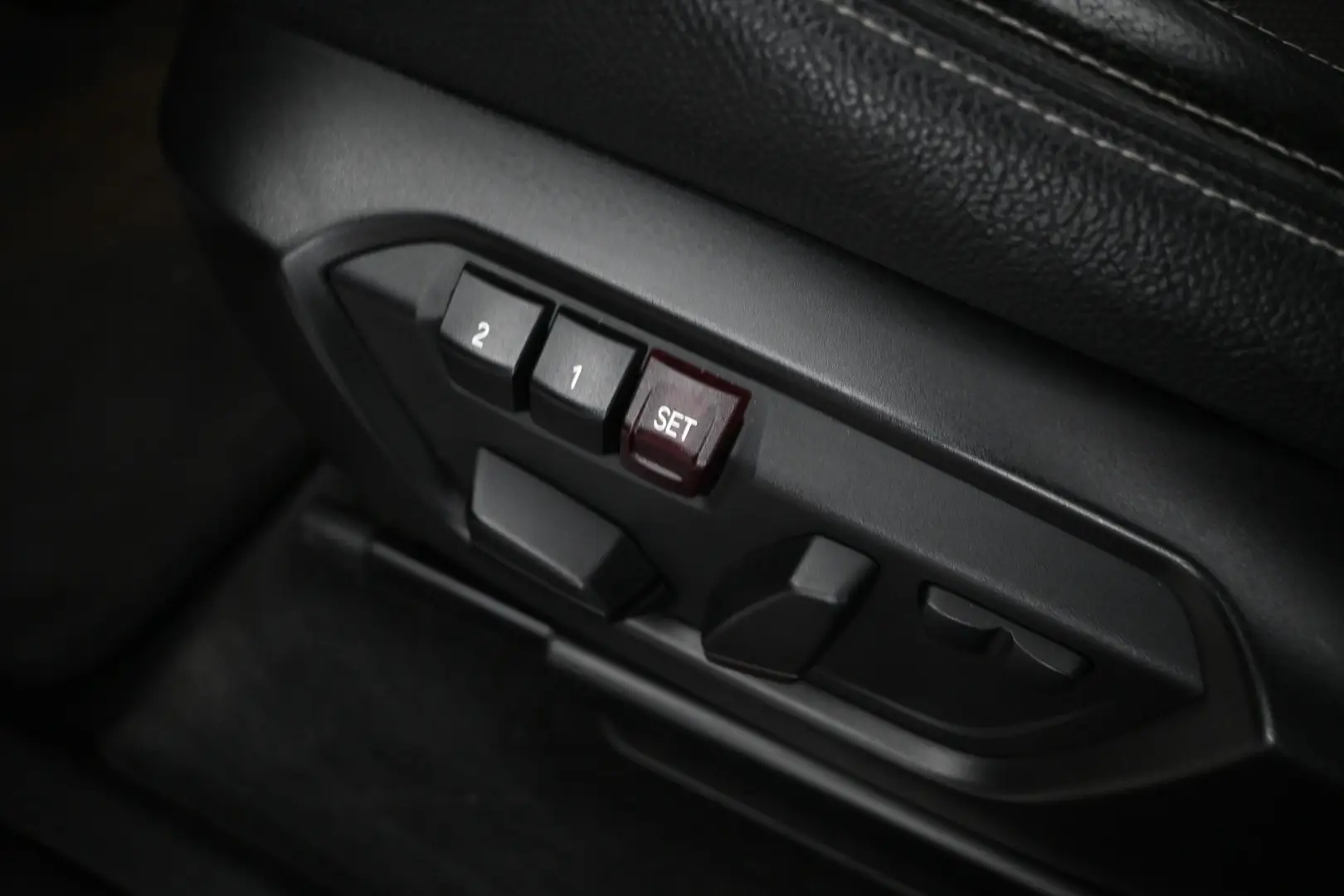 Car Image - 282M168WjXPBugtrfoDjb5