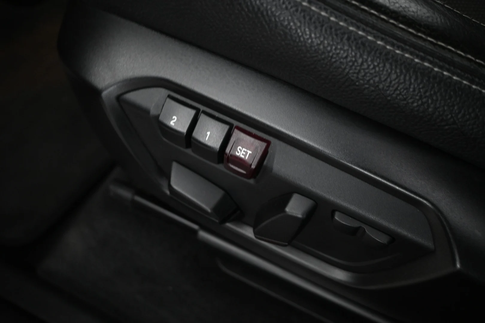 Car Image - 282M168WjXPBugtrfoDjb5