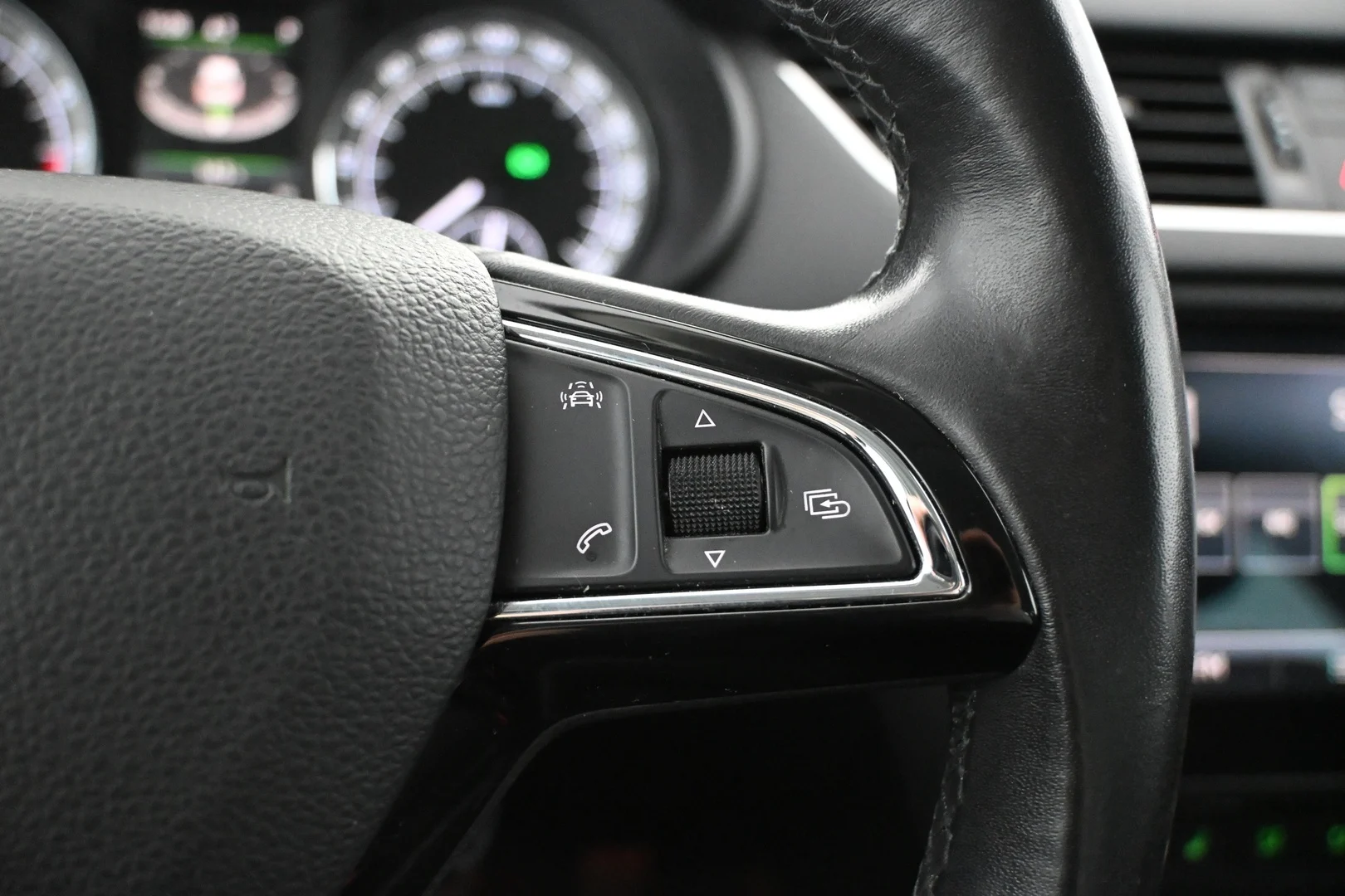 Car Image - 6PqNJoRmKagNigb9alGhmB