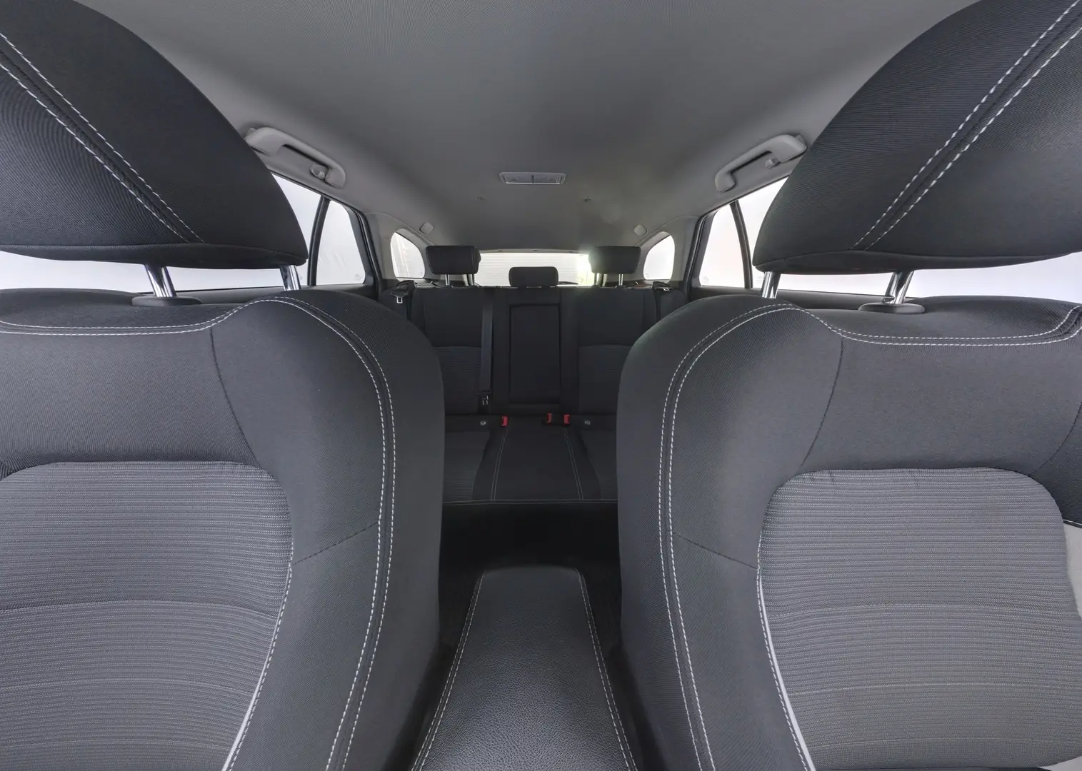 Car Image - 6CrCPQNx2OB5SduDKEqmOu