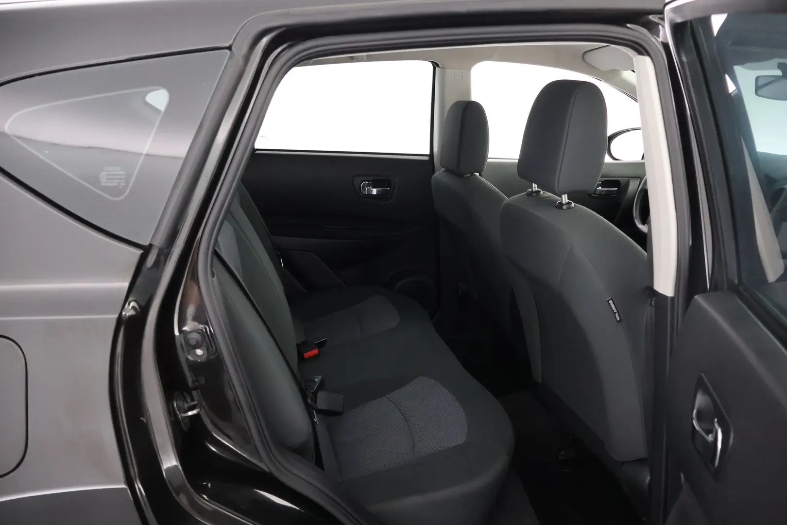 Car Image - 5mJlrRx3iDH0sIIu3QrMZY