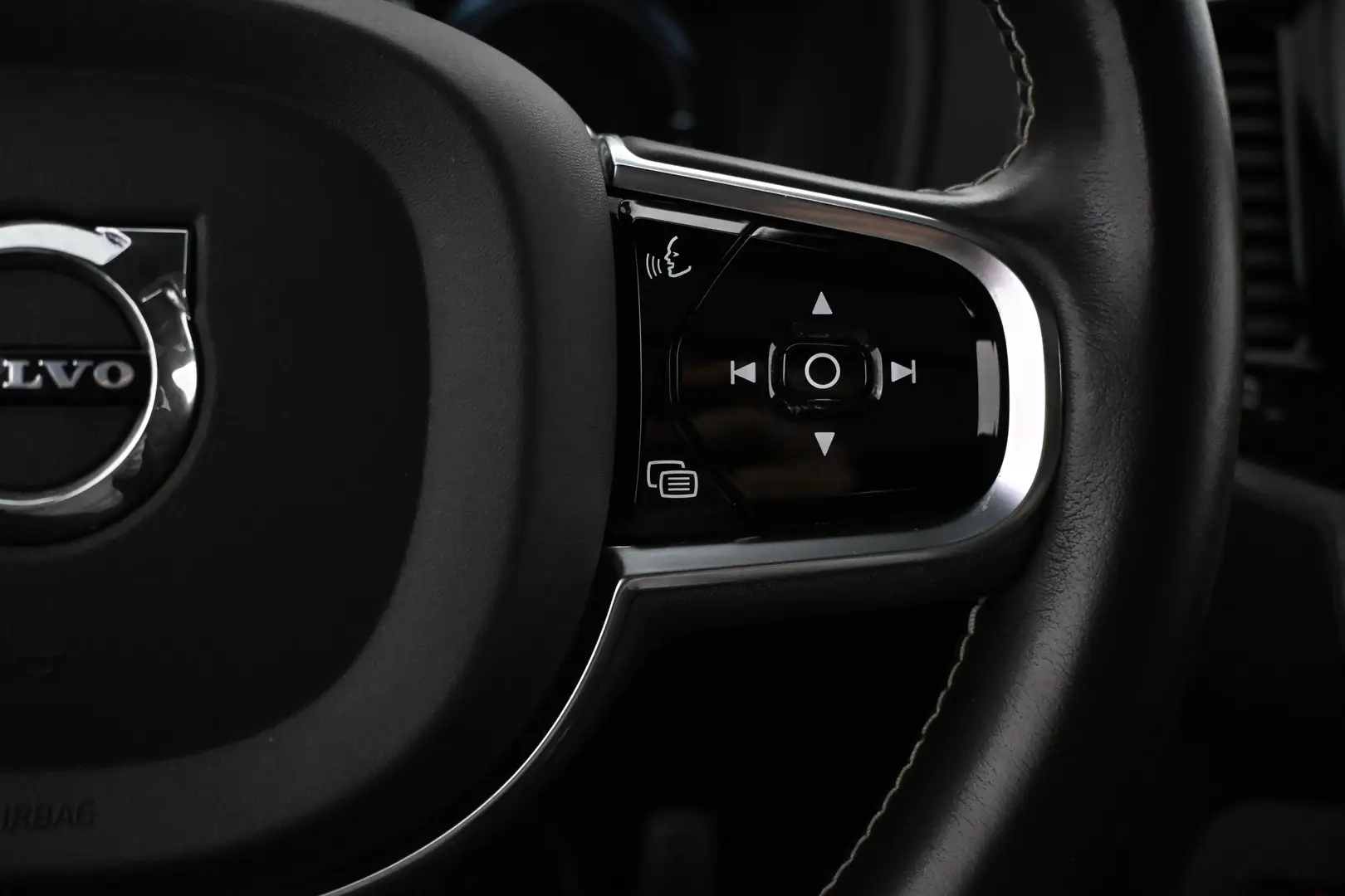 Car Image - 77n7xVQZlWssKUg0vZ7R5x