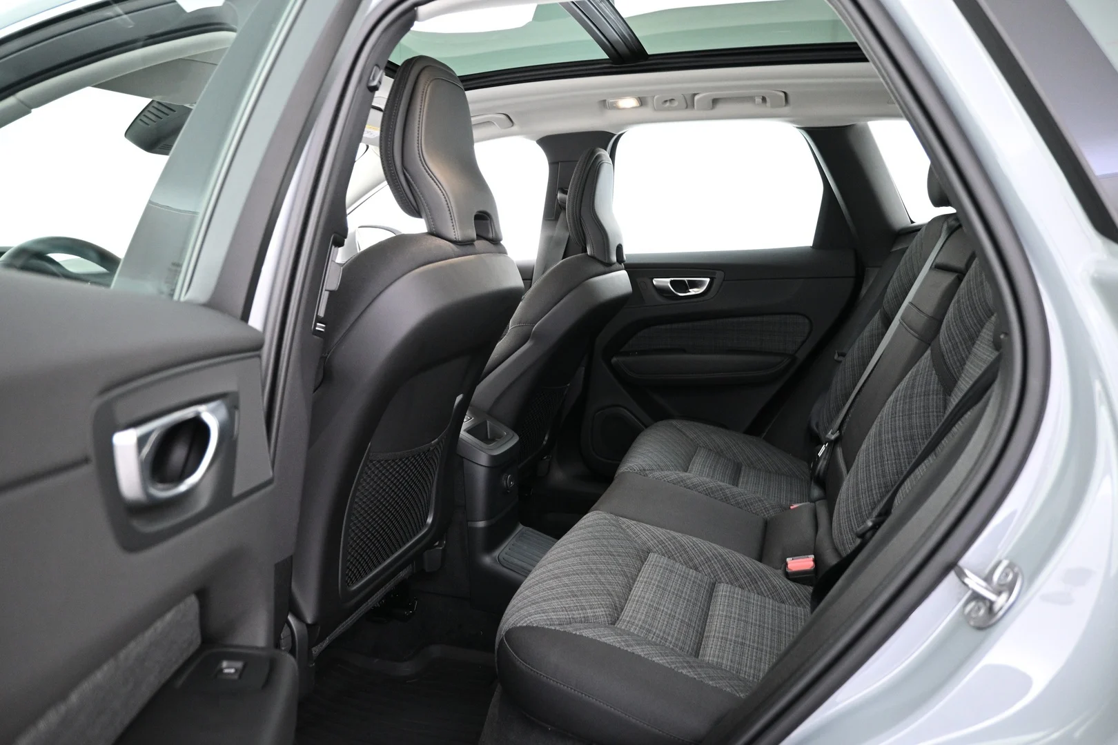 Car Image - iaZ5olY09urj6vPSUCVM4