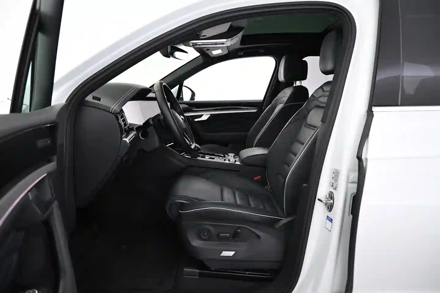Car Image - VgwG6ftJMemCvlh02lpRV