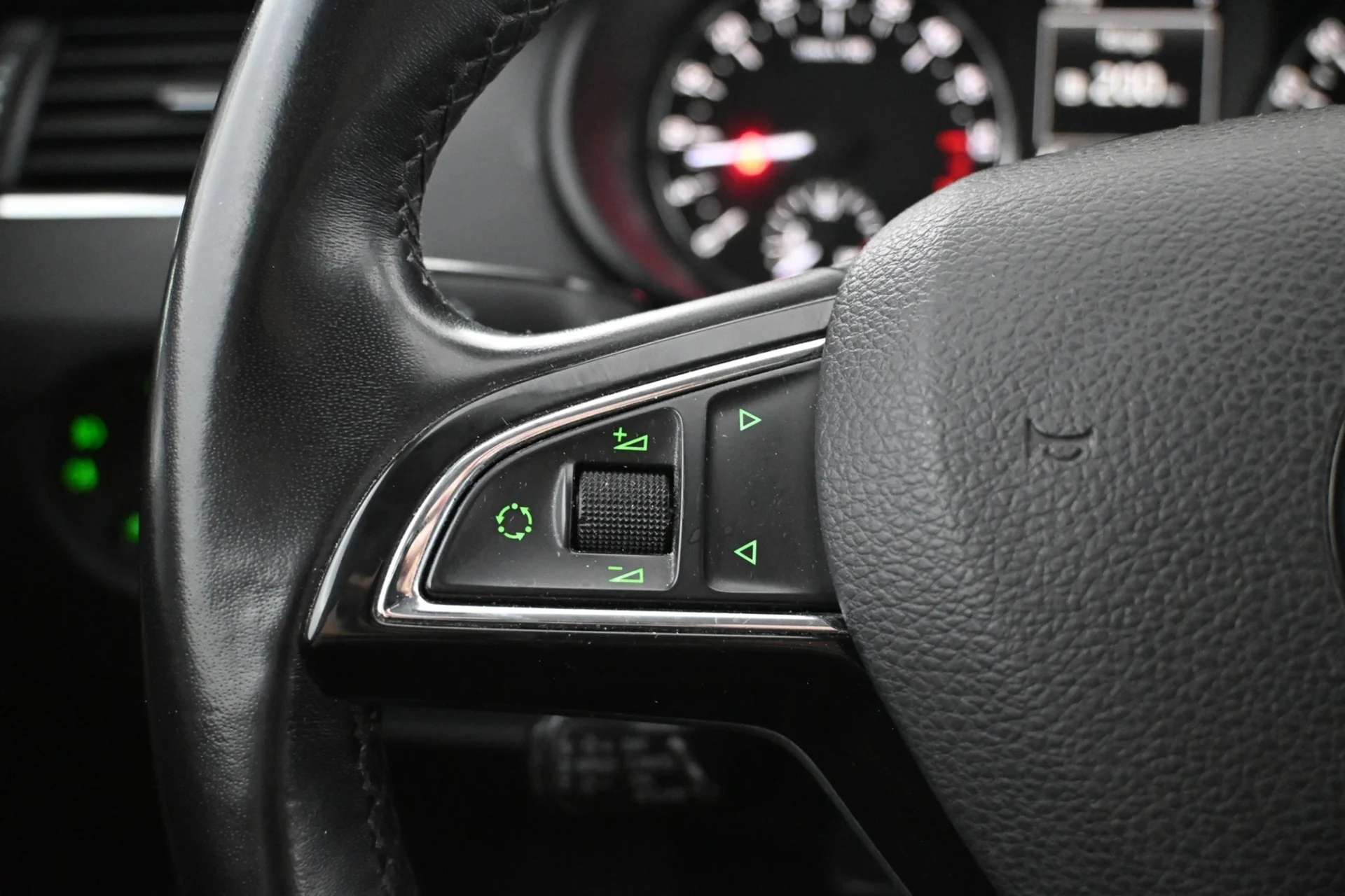 Car Image - 5MAbh9qPwFxQEQFQnXCrOO