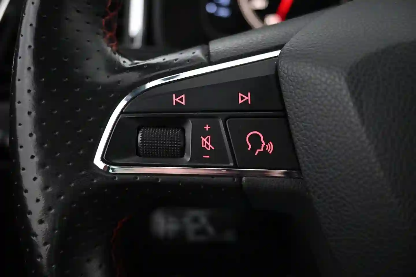 Car Image - 6N1DuB8dRPJ3tVGysPoduF