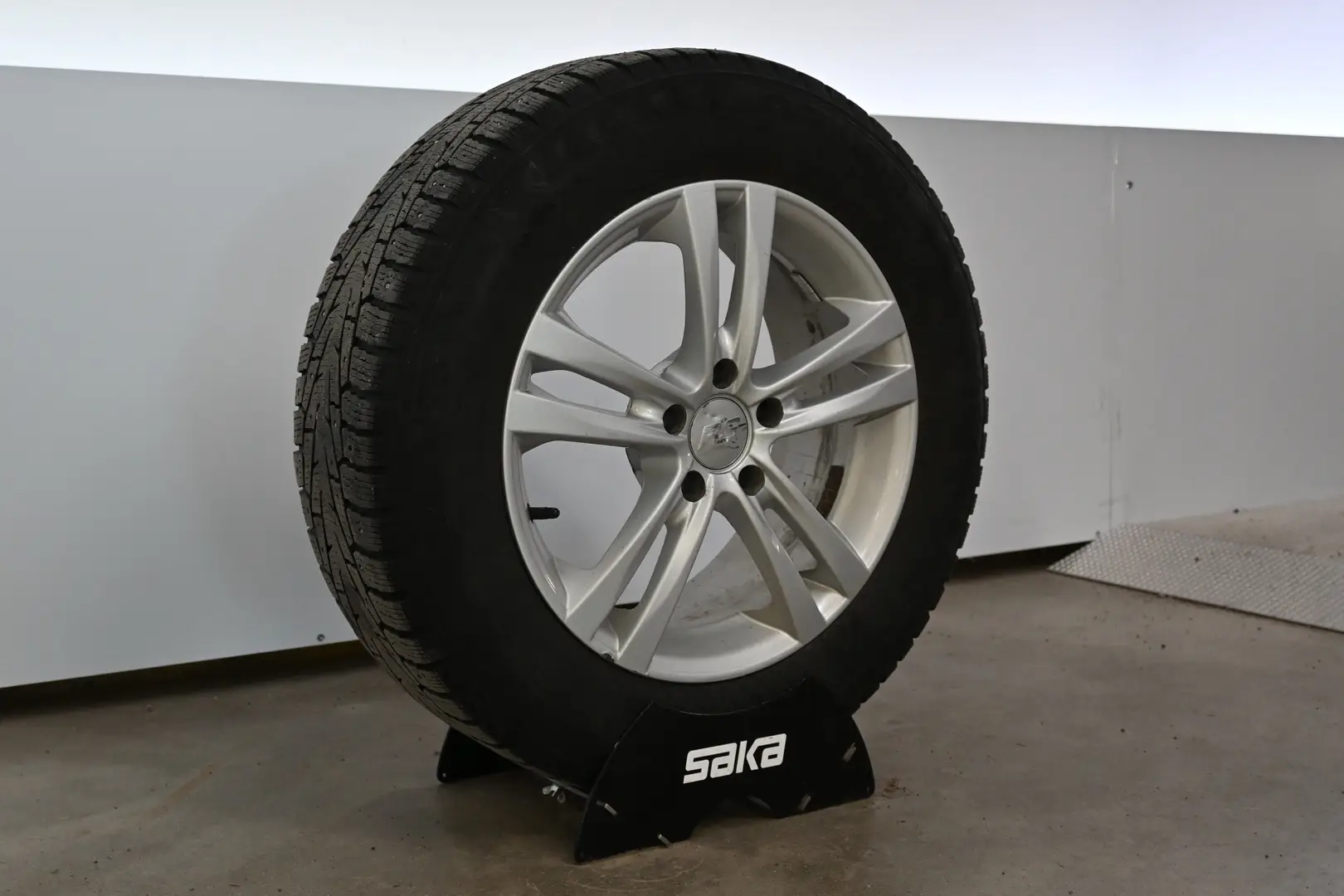 Car Image - 1VoSqIGNzvRfQG9QtTbNrz