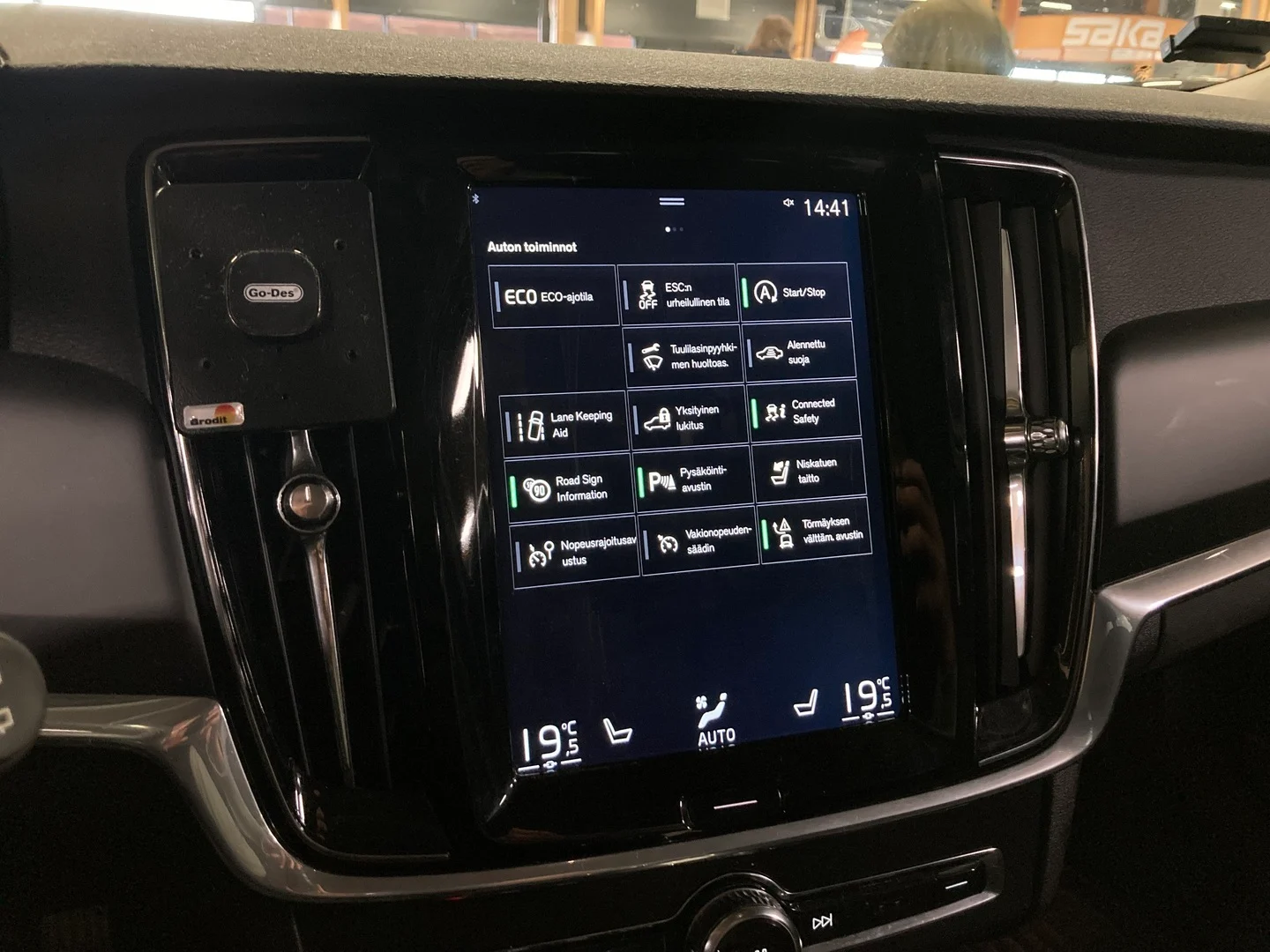 Car Image - 3R1YIRWKMPibs6wz4gpb8x