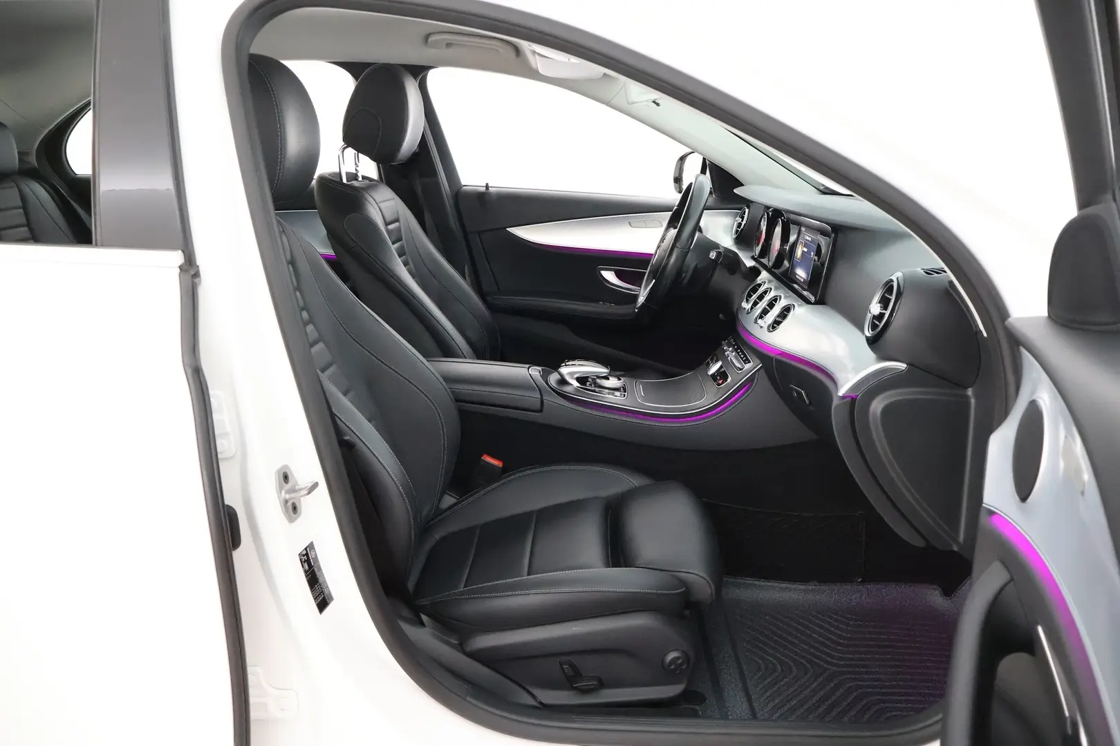 Car Image - 2OS83CCrhTjmdkDiHs4hvc
