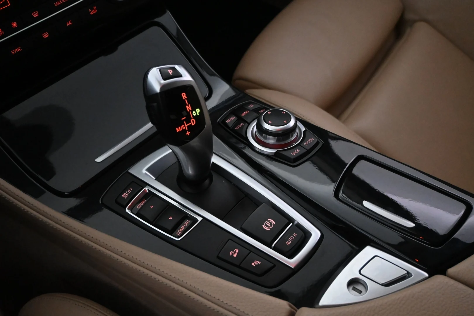 Car Image - 6CQmzXLQbUfuxjcGuvByGP