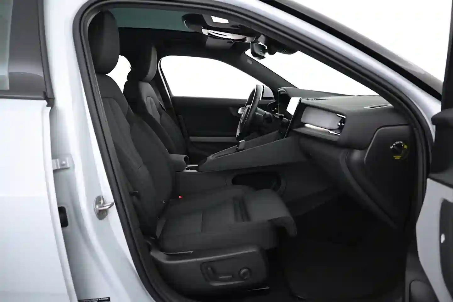 Car Image - WCKyEU7Kmb12rhhoJezgB