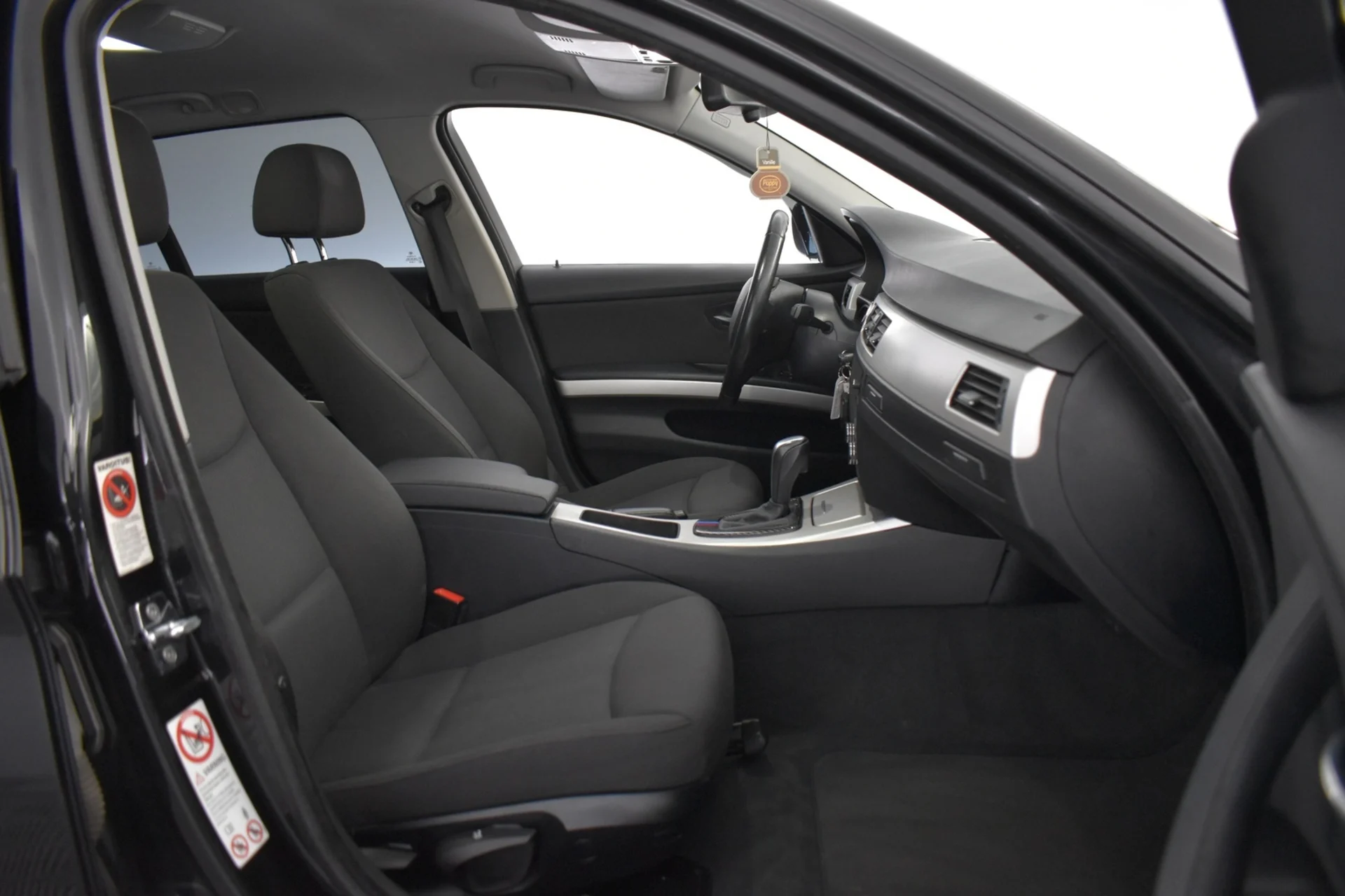 Car Image - 4I9byj5exPq9cEjQseBlfJ