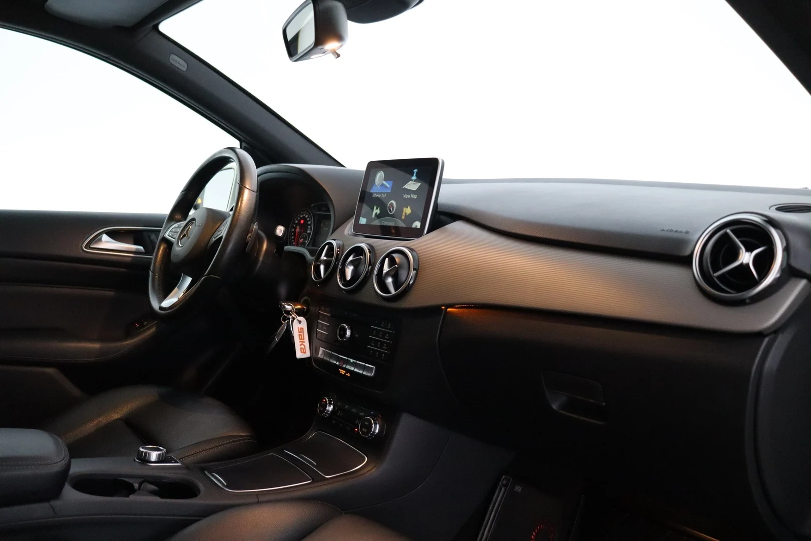 Car Image - 32WBBPeq8nOniVCTHmh0Cv