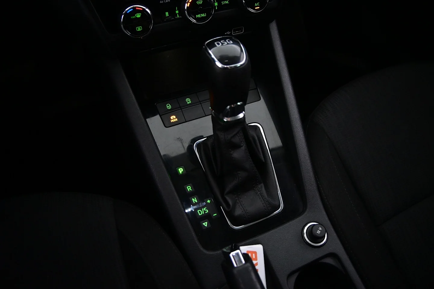 Car Image - 4vDNYKdfHdRANnLGGcENKW