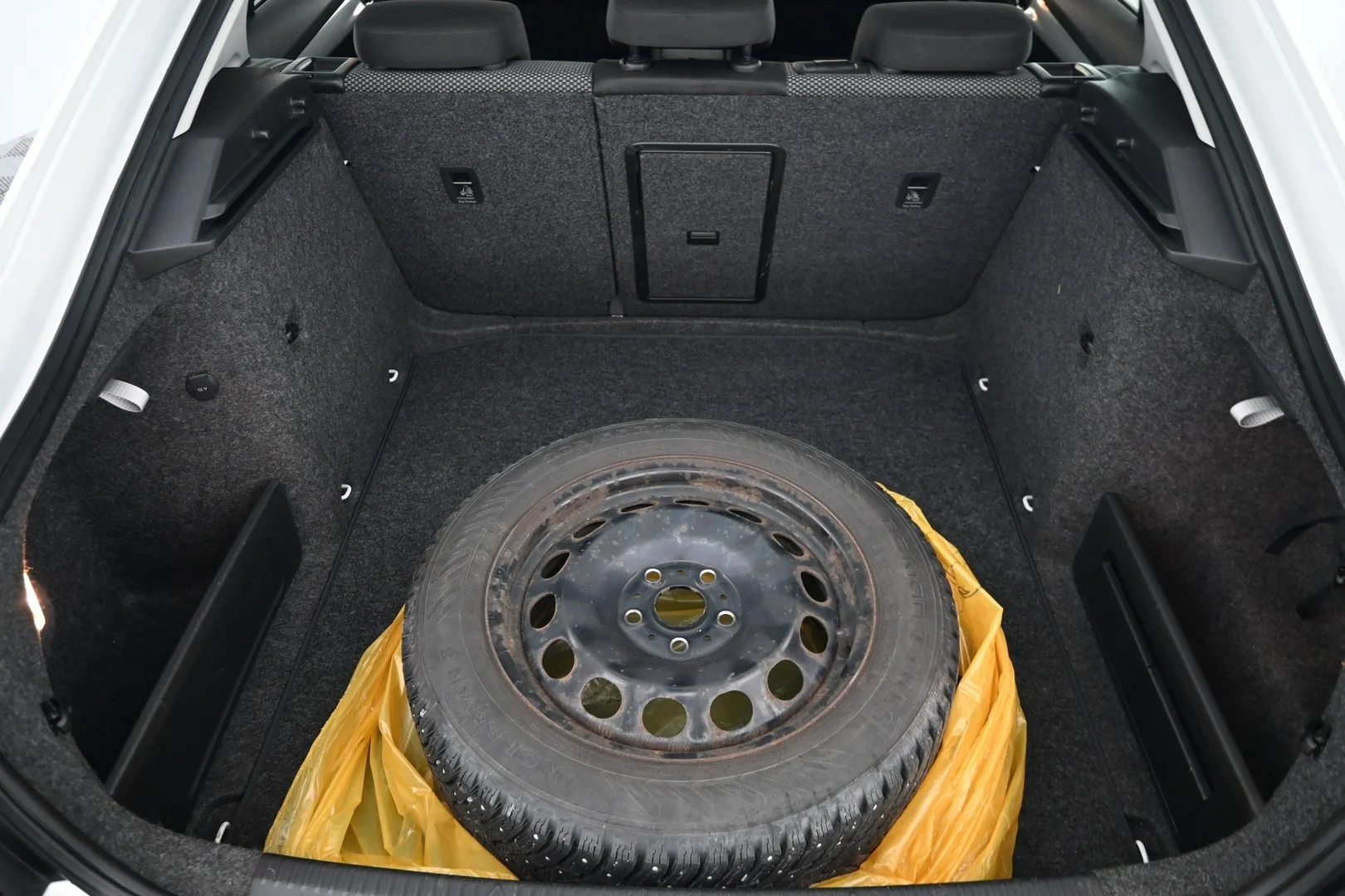 Car Image - 3Fx8TSywdG1GgV5XuIokcH