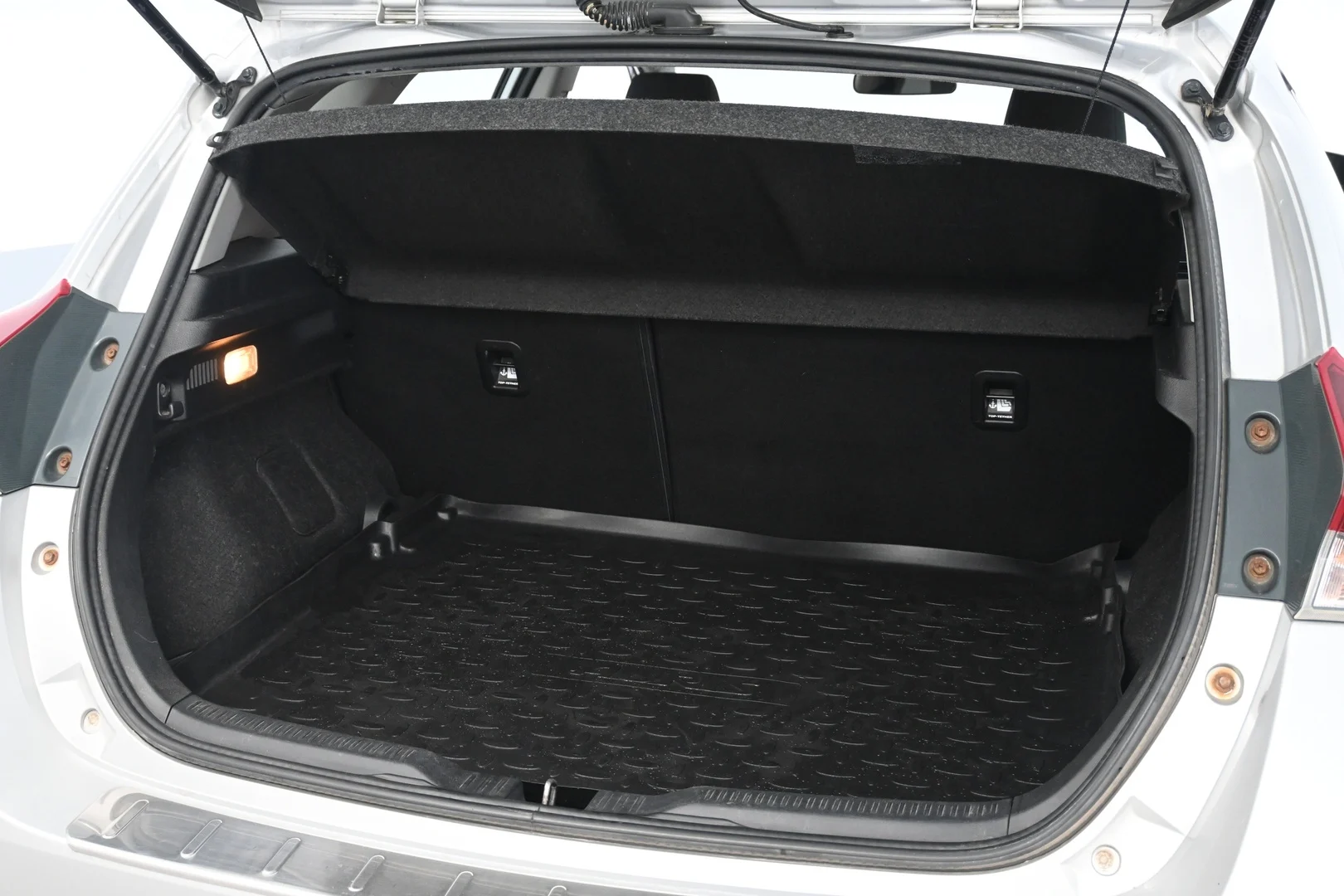 Car Image - 6FnLBNR6XSgfMiHBO61Cuh