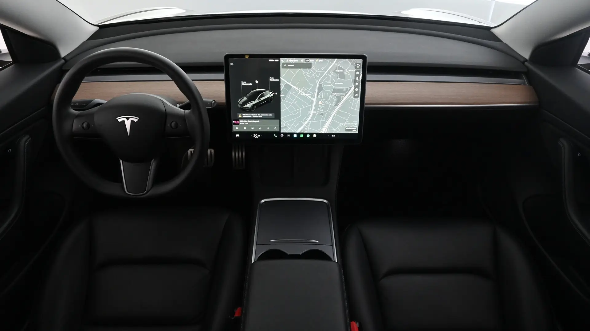 Car Image - bOziGw7ZeOhS8h8B1x1Bv