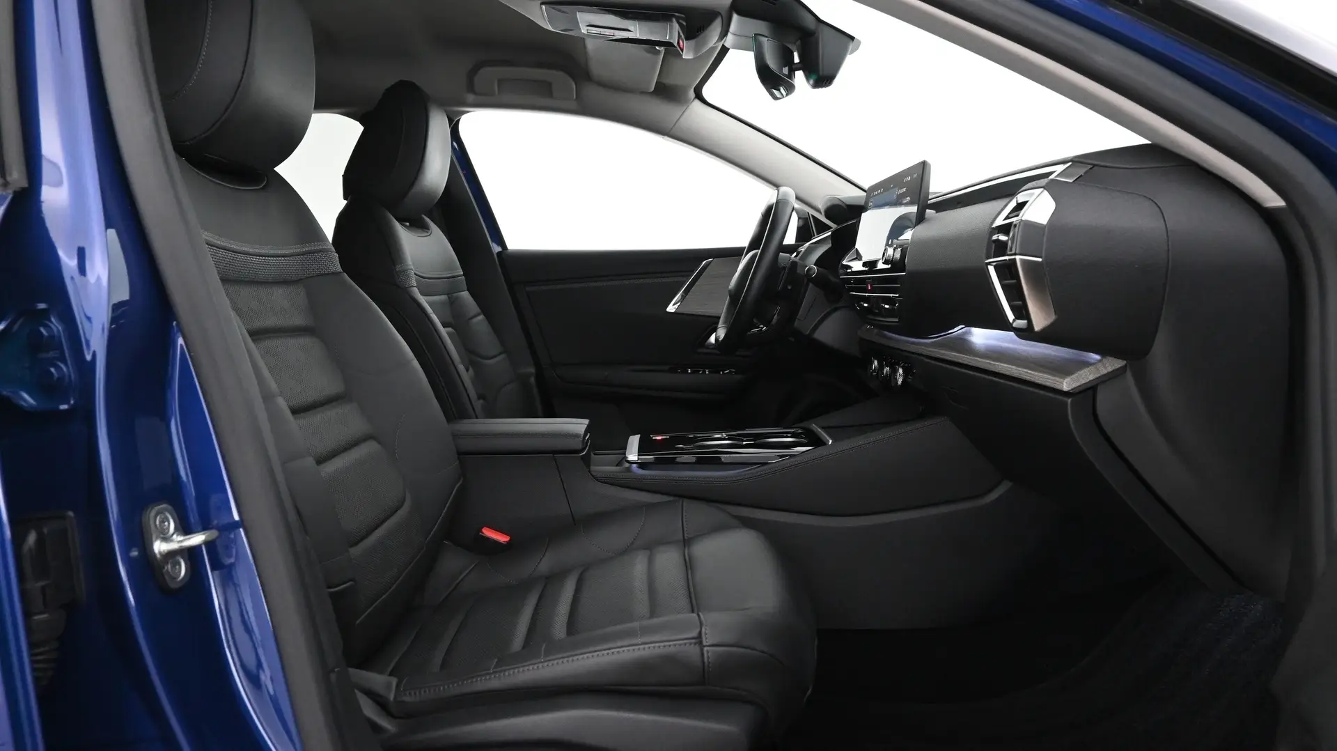 Car Image - 7auz4mGEqwP31sboCBlBDc