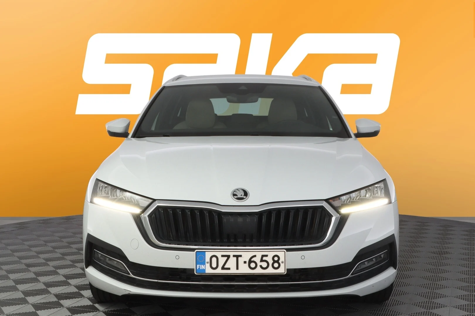 Car Image - 19PTbuBHPIkFgw70spmxKF