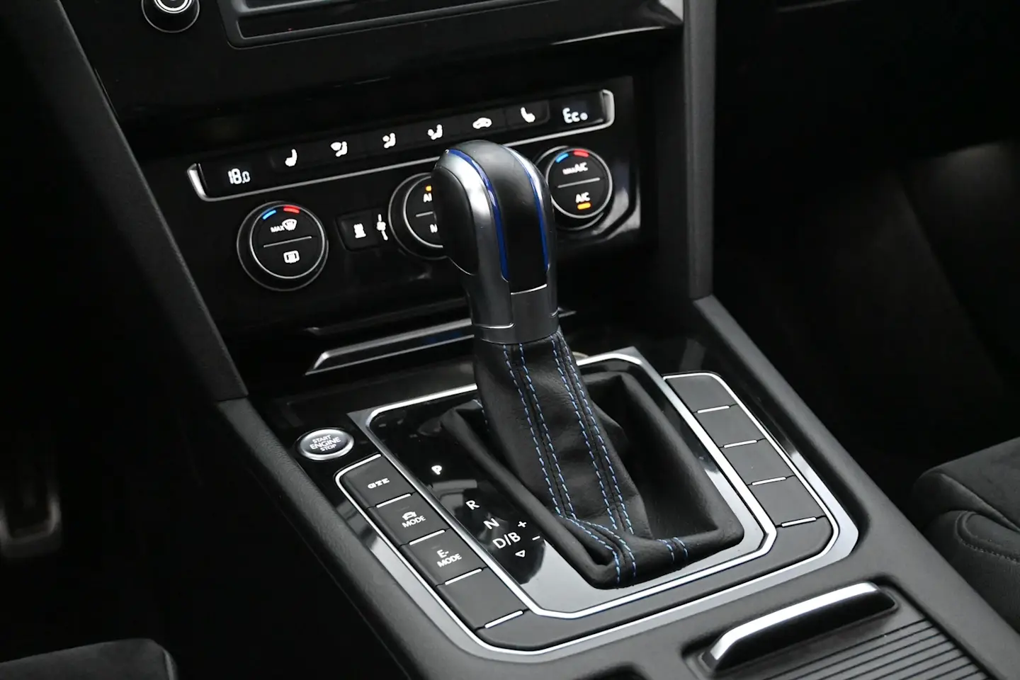Car Image - 5W4z6HrYcc2BgK1plb77FG
