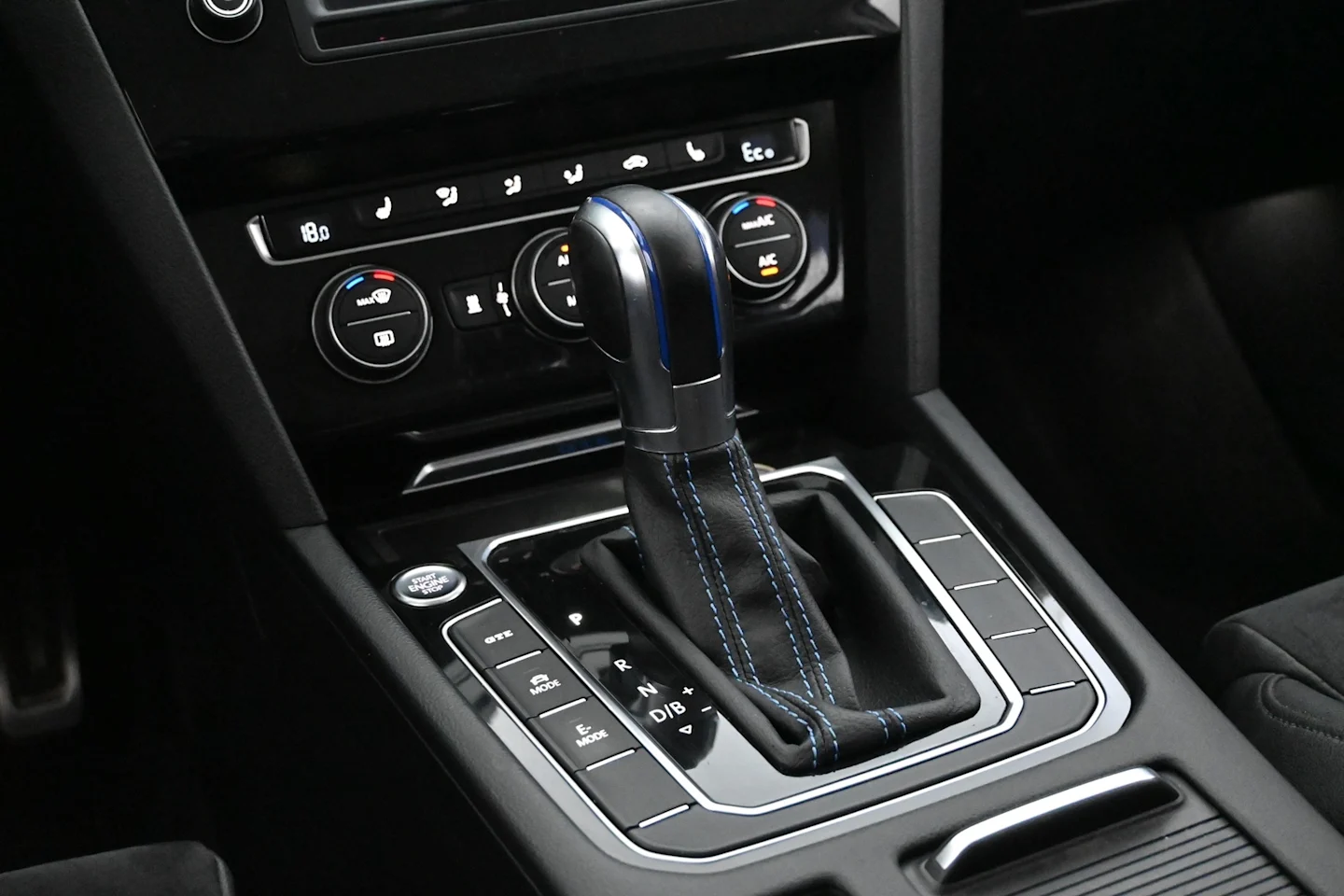Car Image - 5W4z6HrYcc2BgK1plb77FG