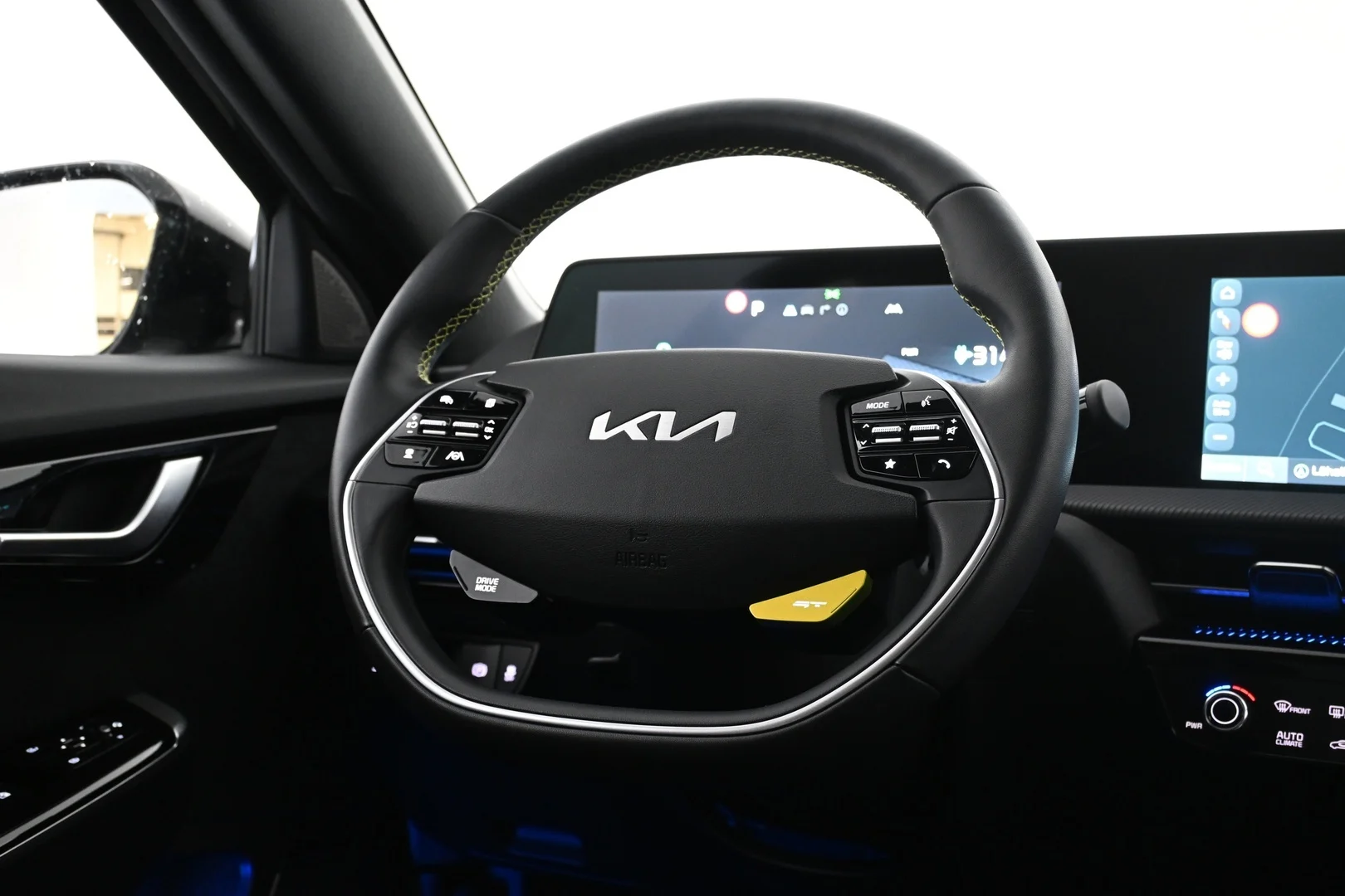 Car Image - RRraQcfYtLAEPiGylvmlW