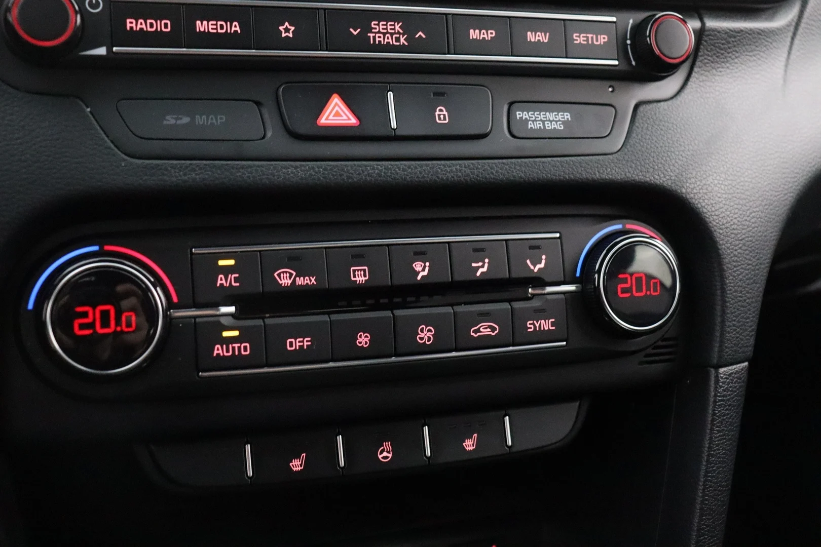 Car Image - 4L25FYfh8d7rLNmjNcEKGX