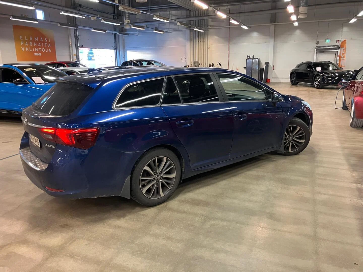 Car Image - 5Dfu64J1B209vFLOoNAMKH