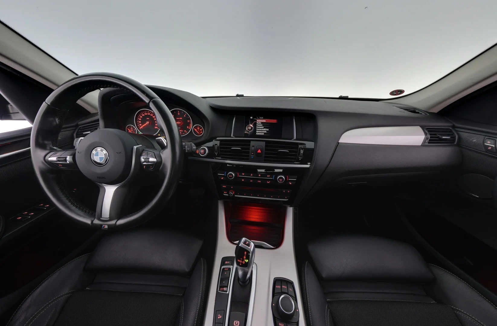 Car Image - S13Ciiw2UmQTmPVDdWbi7