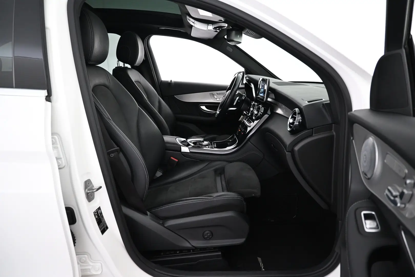 Car Image - 3wmISW7nQ3JaingS0z8Kz6