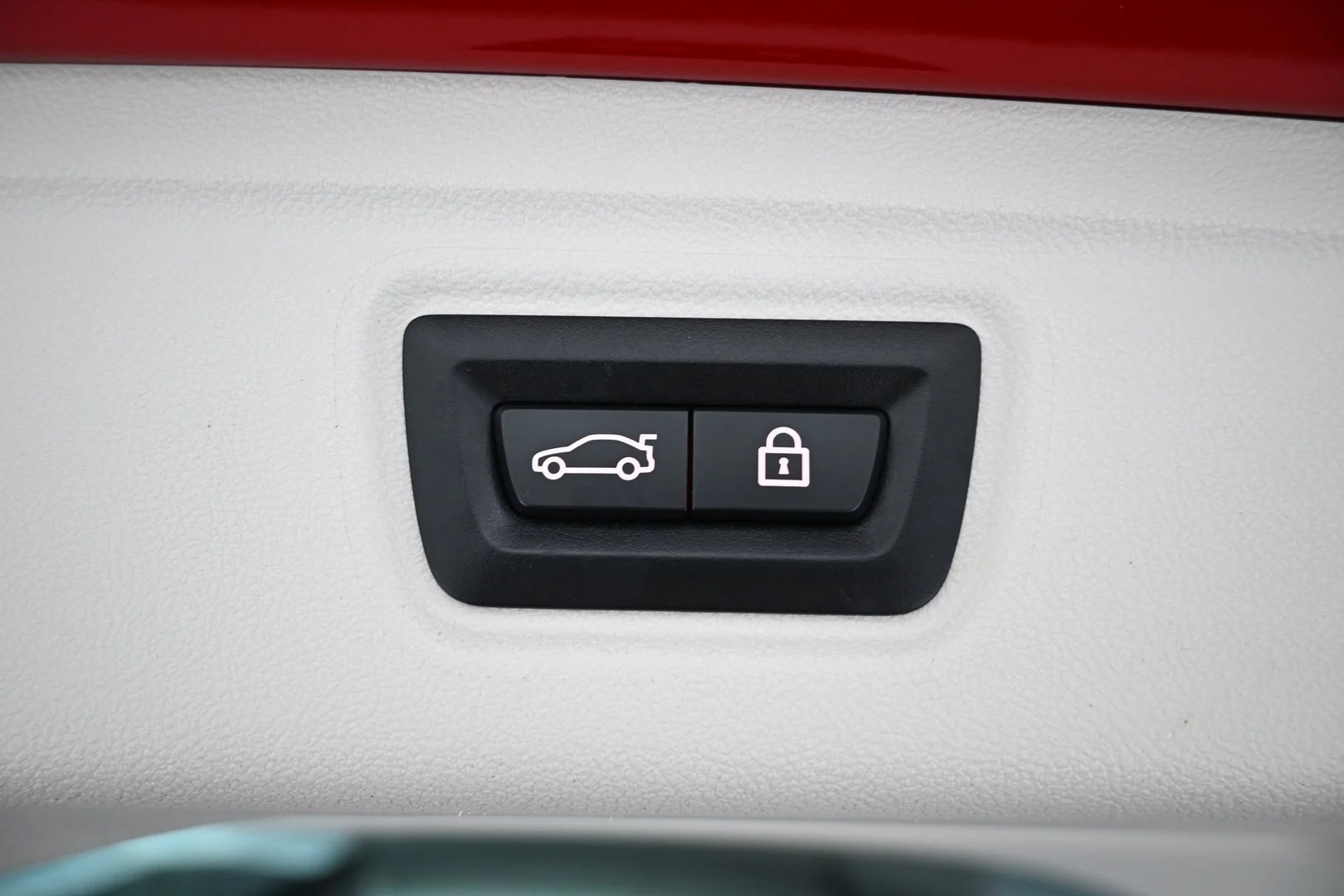 Car Image - 2nvYEjwoP3b3gwTgLPkAnF