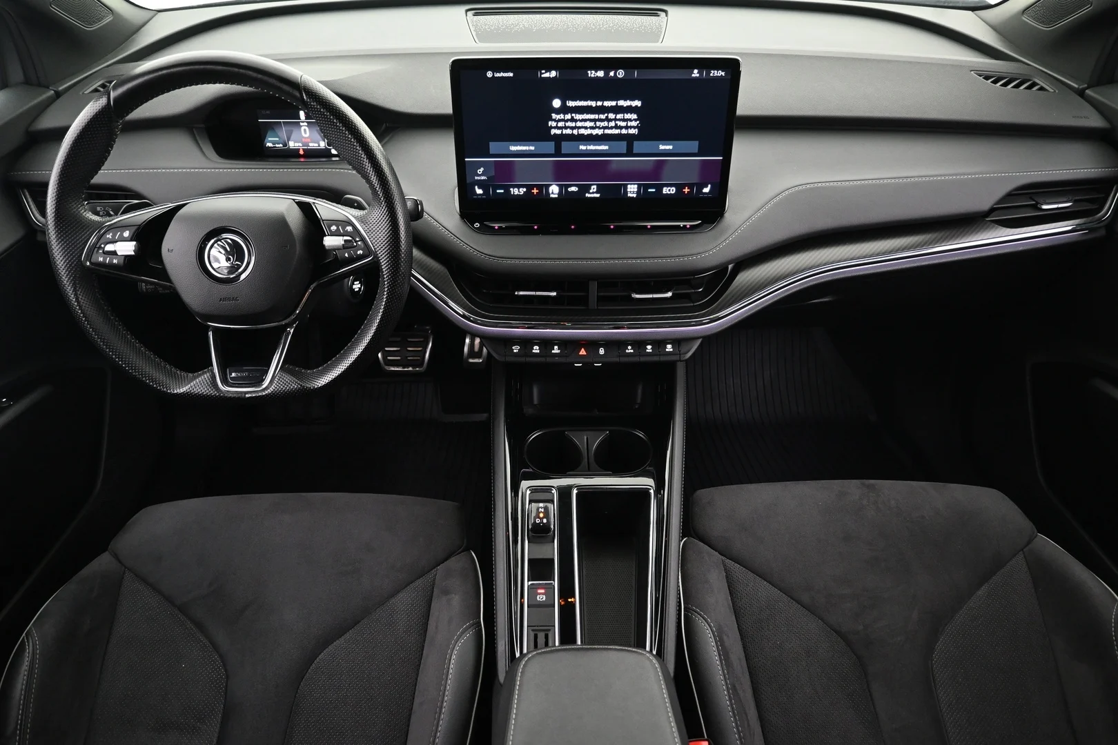 Car Image - 7CDe9bOfpoicuz13y4MbFI