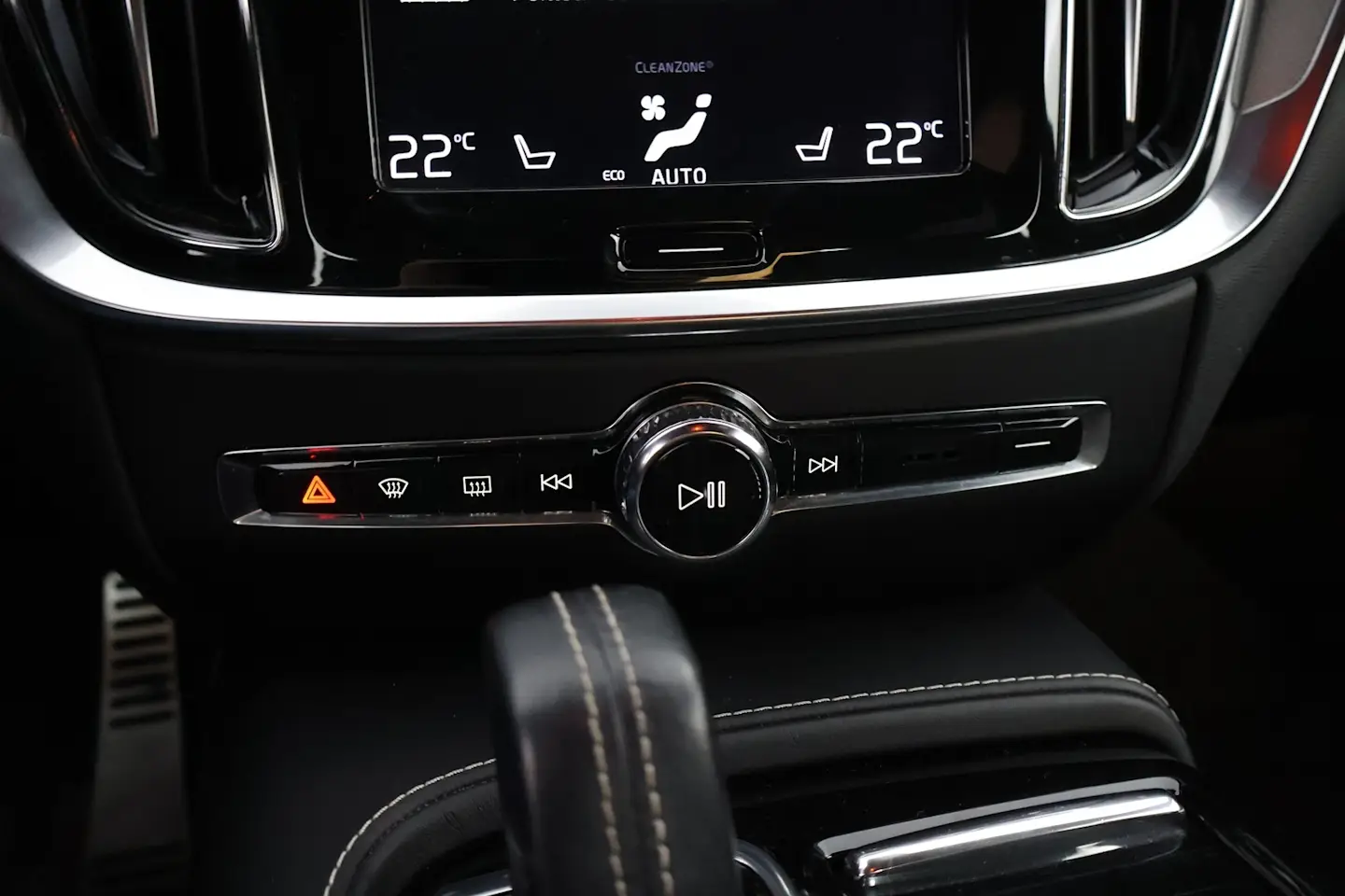 Car Image - 1olxgFvNTP6EKz5pyQxxSl