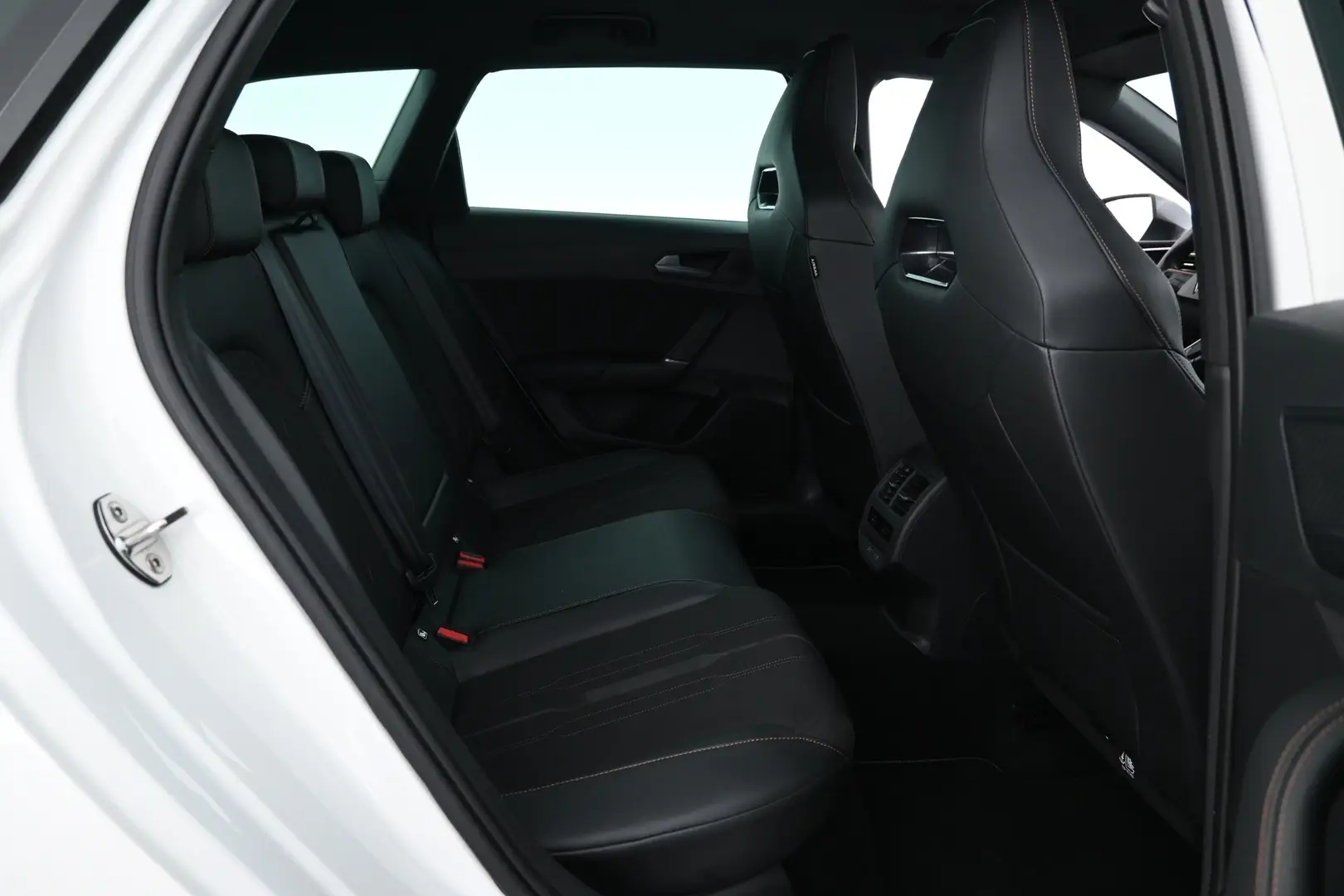 Car Image - 5K9mIfQ925ufVD0fpNlvmv
