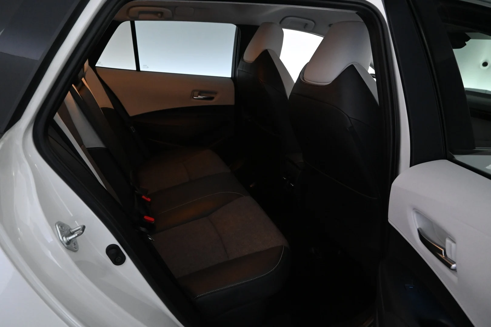 Car Image - 3MA4ACZvyUNNGXO9PeNb7z