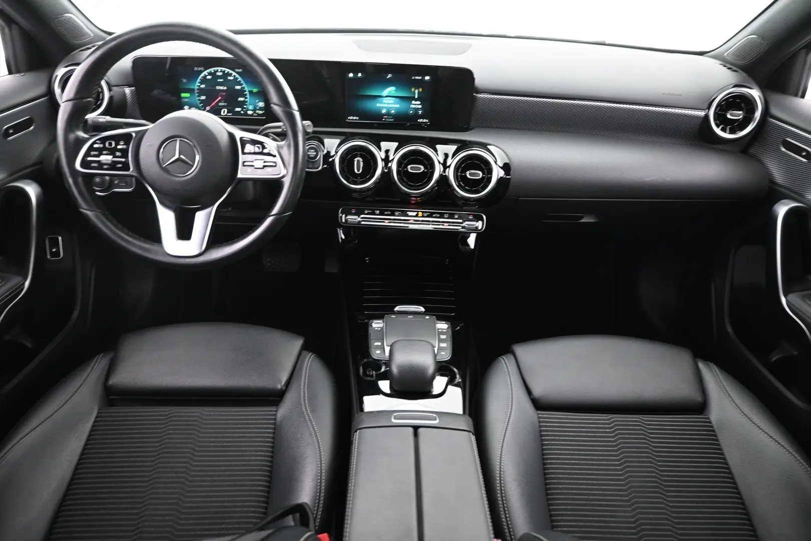 Car Image - 5k5m2pCO0tEfTdzJNTaC5K