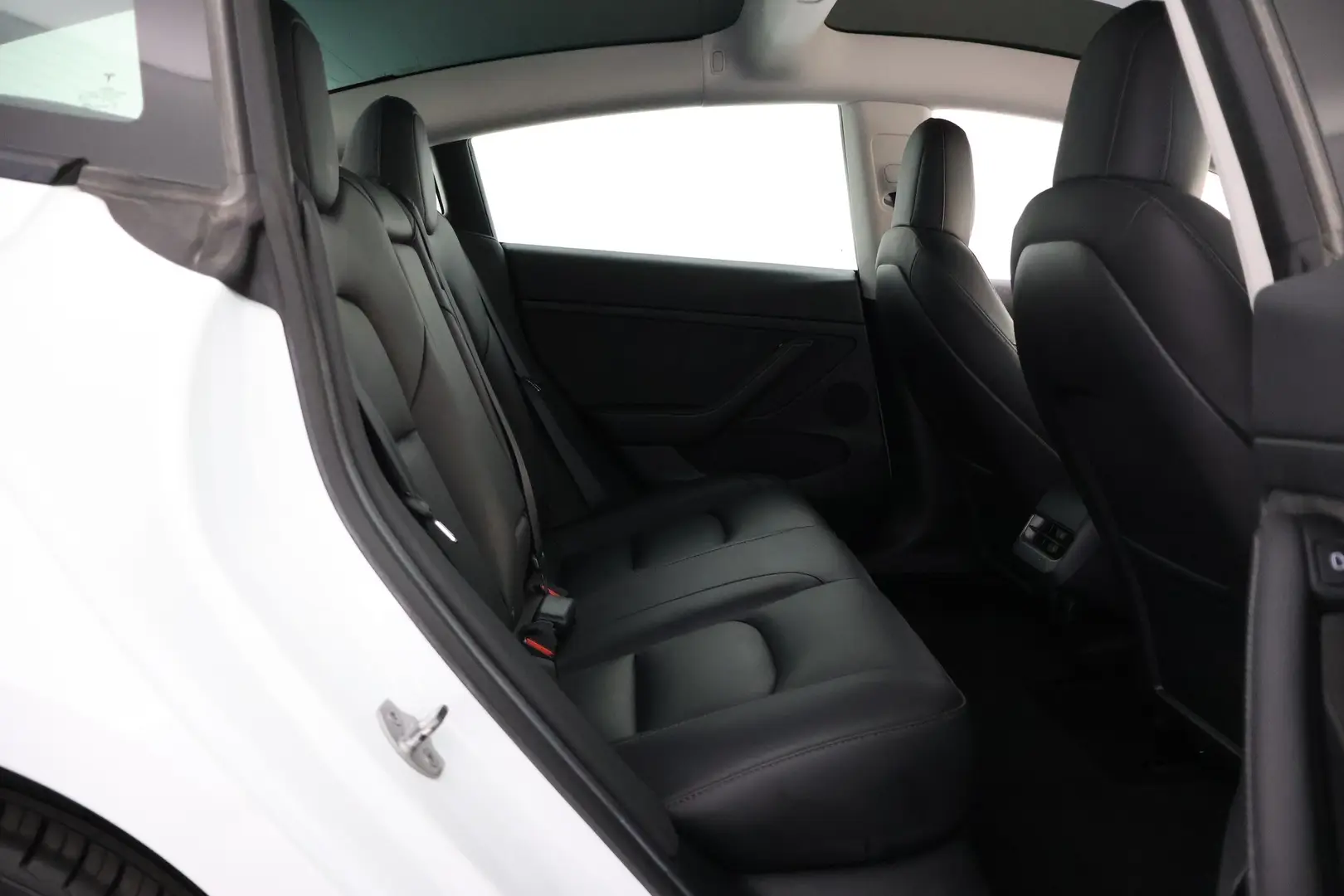 Car Image - 4p7U22emsdOn2GaIUuakOX
