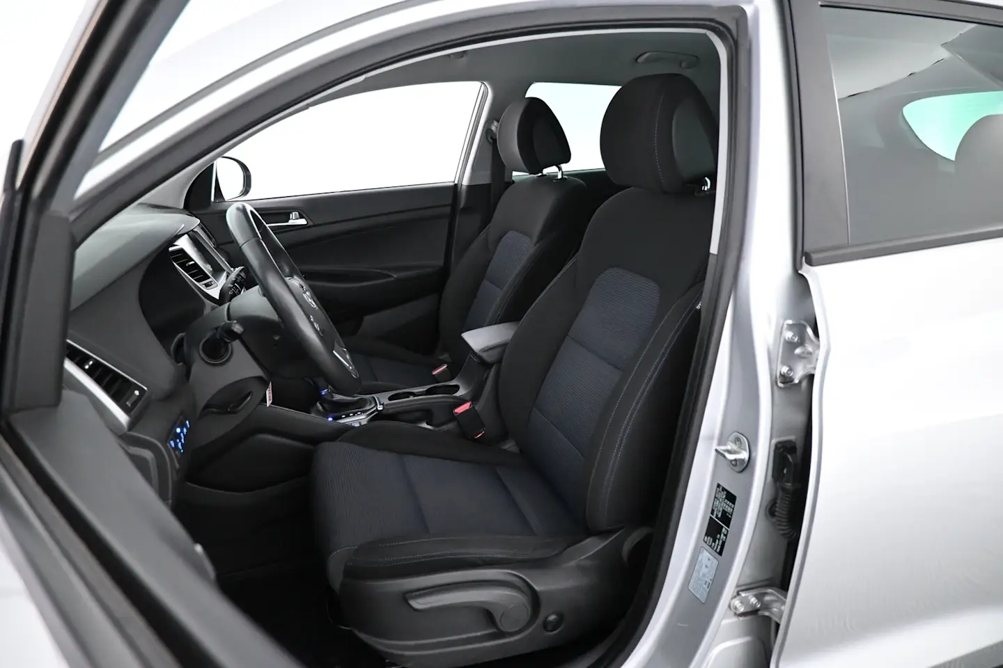 Car Image - nwXgCT8xKAvKT6cMGoOJl