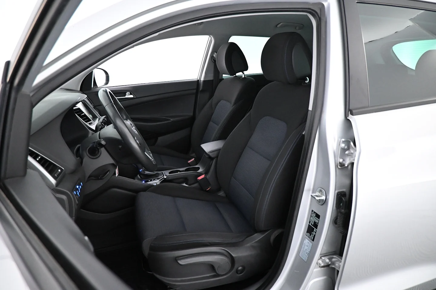 Car Image - nwXgCT8xKAvKT6cMGoOJl
