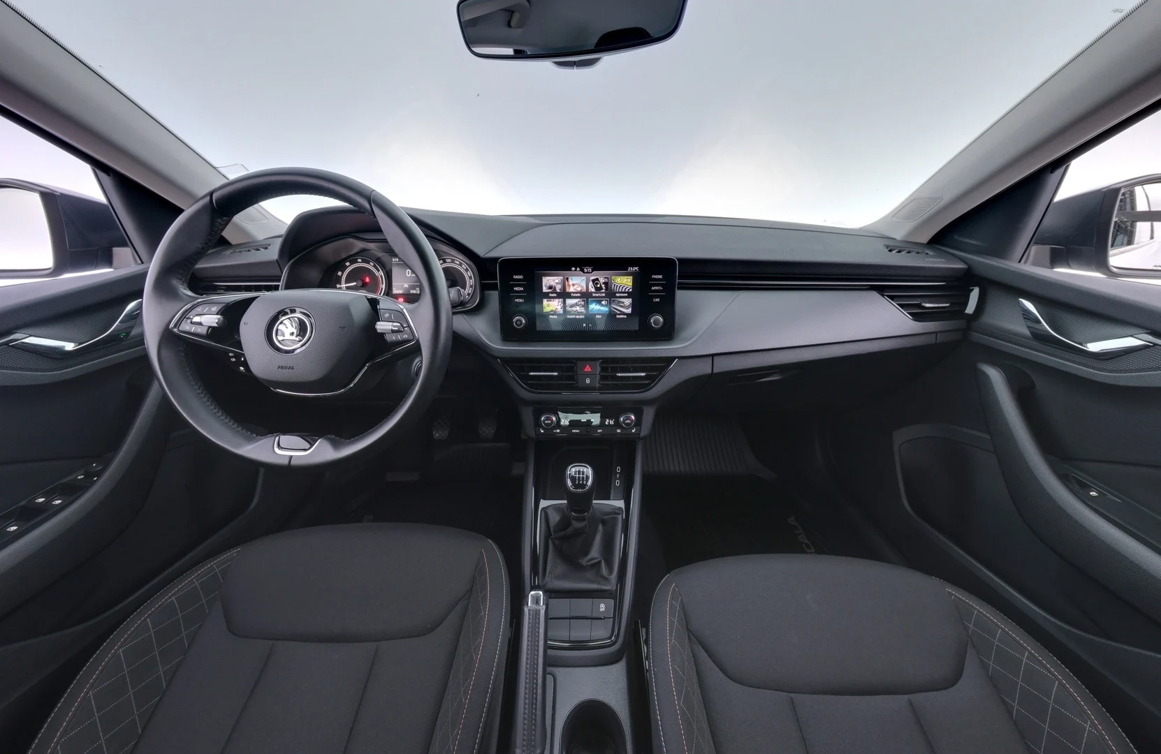 Car Image - 7F98D2P3zRVgQgZ7NsXRaM