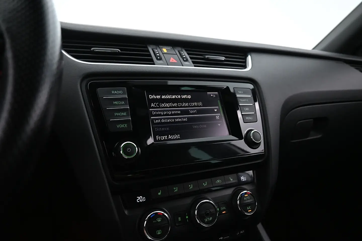 Car Image - 1T04xKyhGlU4G5fKkyKphJ