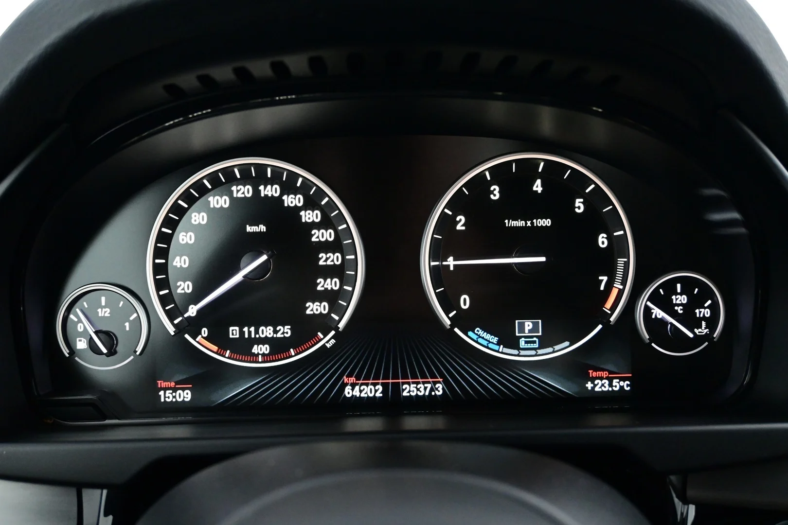 Car Image - 41o5JngCfEBOFkZXuY2ptv