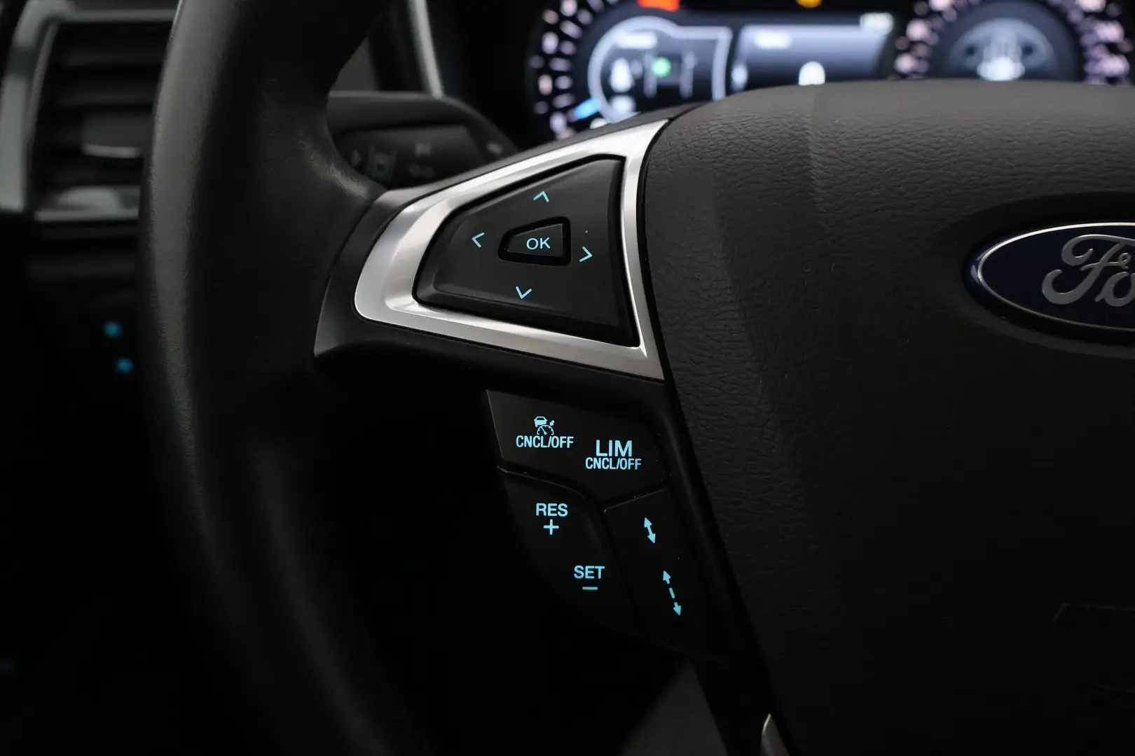 Car Image - 12Vx45mRcql4cX7dihjUG5
