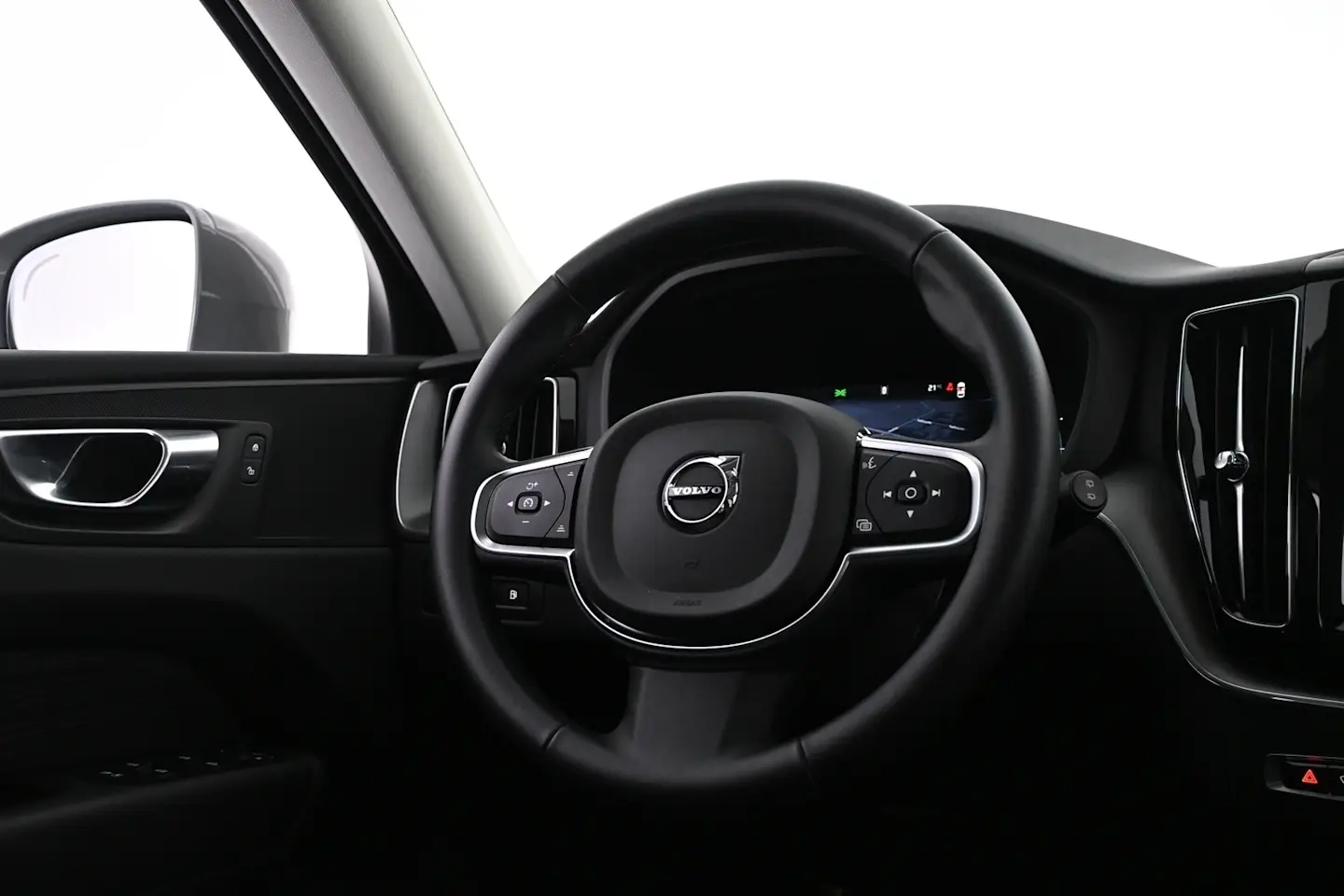 Car Image - 1kuGecWPpTaPvgw10X8Mge