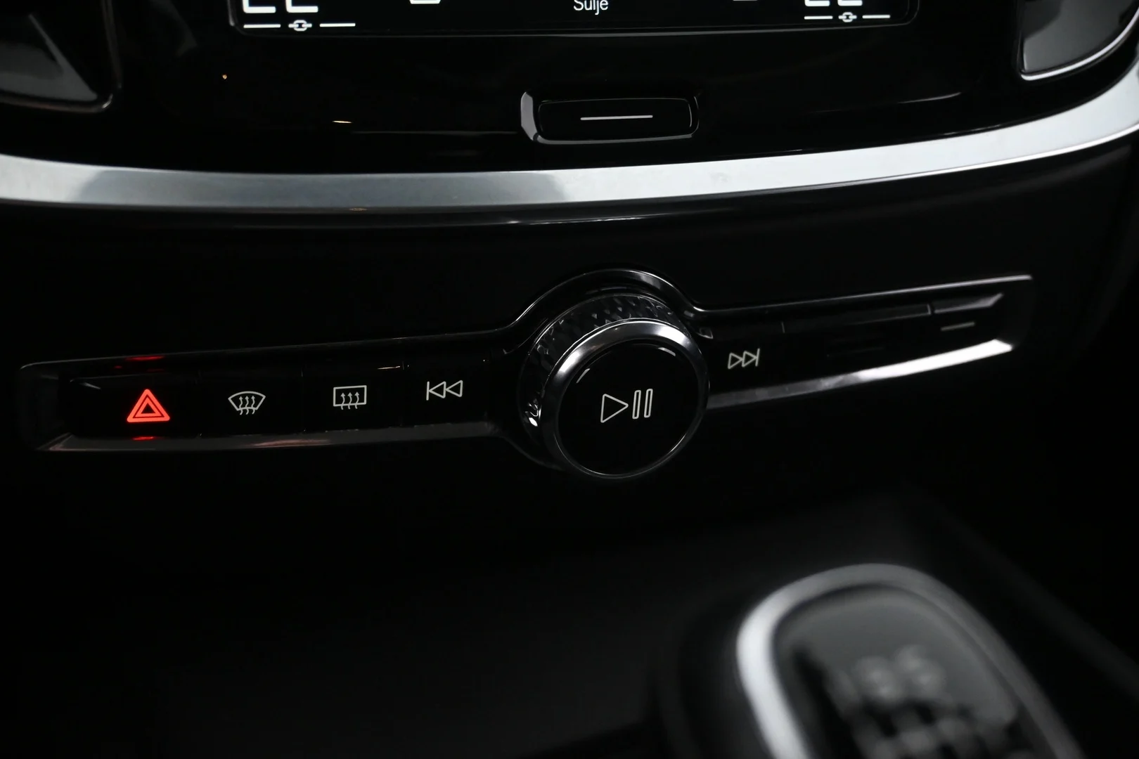 Car Image - 3Vy0y5tGRvFOU68M2GQ4ex