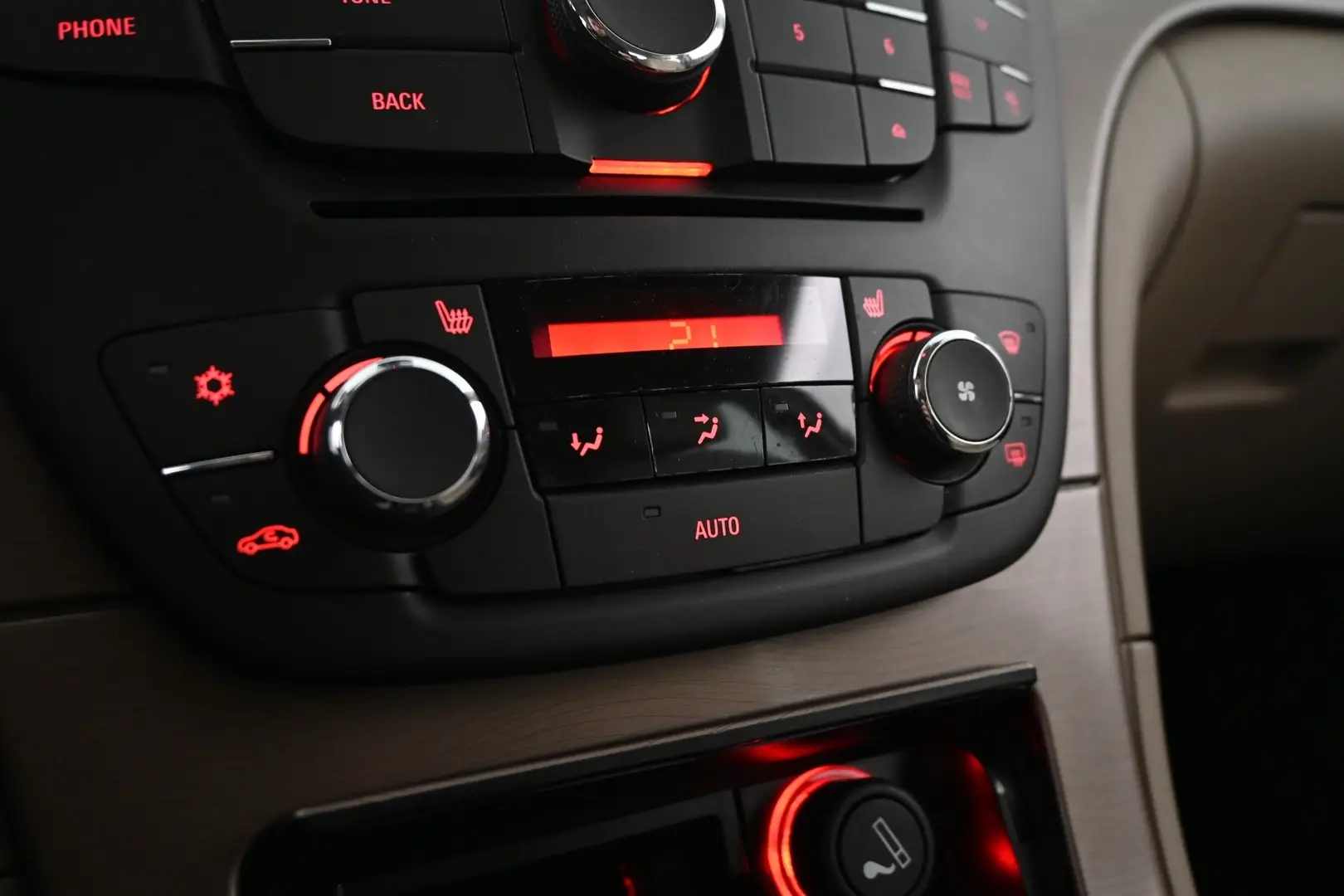 Car Image - 2IpuVD1ezPe0rUFaXTan5K
